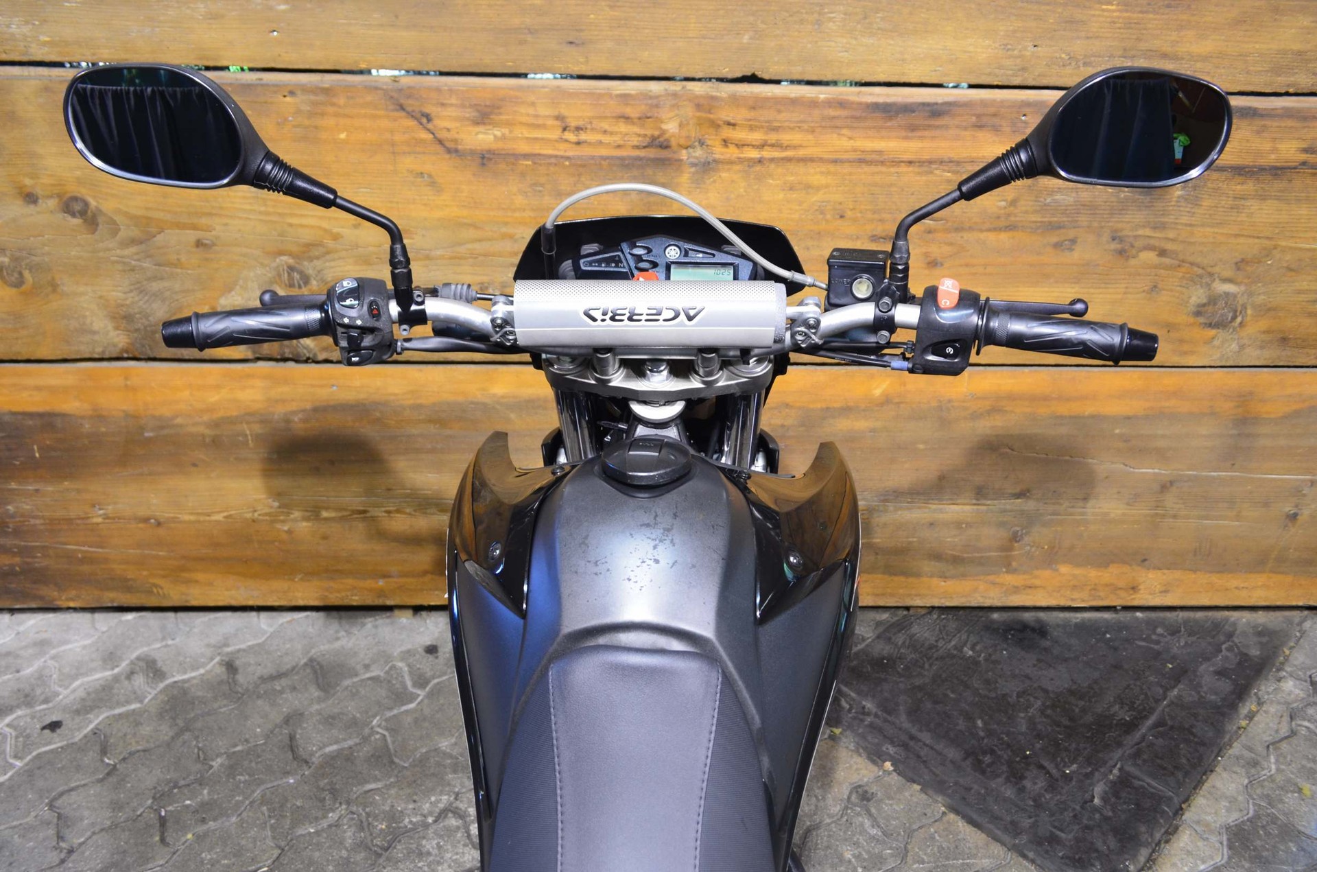 YAMAHA XT 660 X SM-showroom-element-2