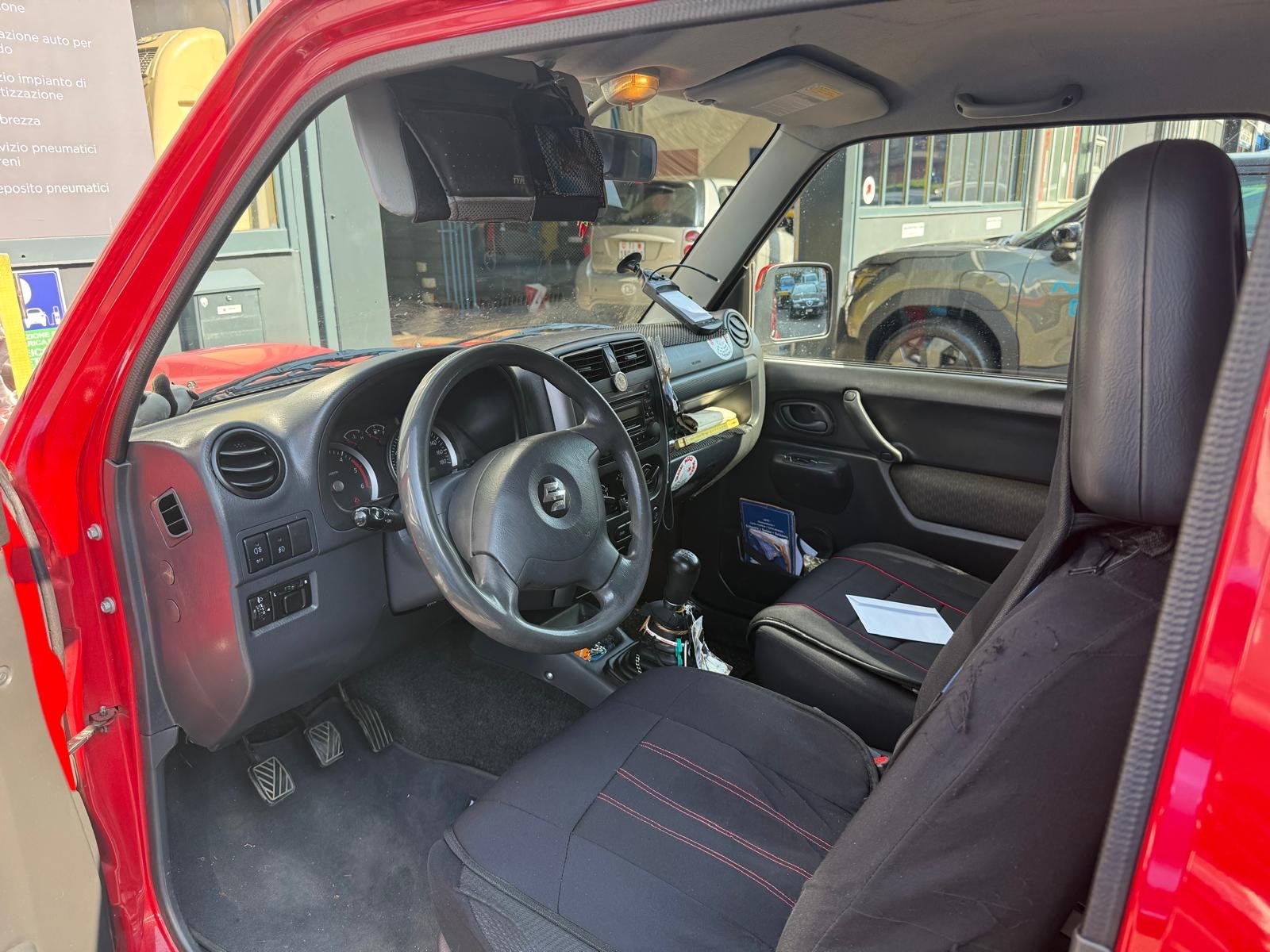 SUZUKI Jimny 1.5 Turbodiesel GL Top Special Edition-image-8