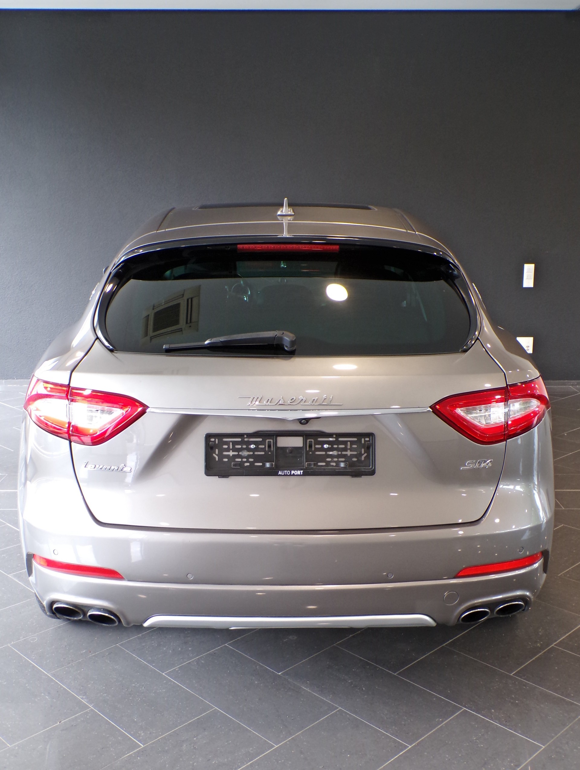 MASERATI Levante S 3.0 V6 GranLusso Automatica-image-5