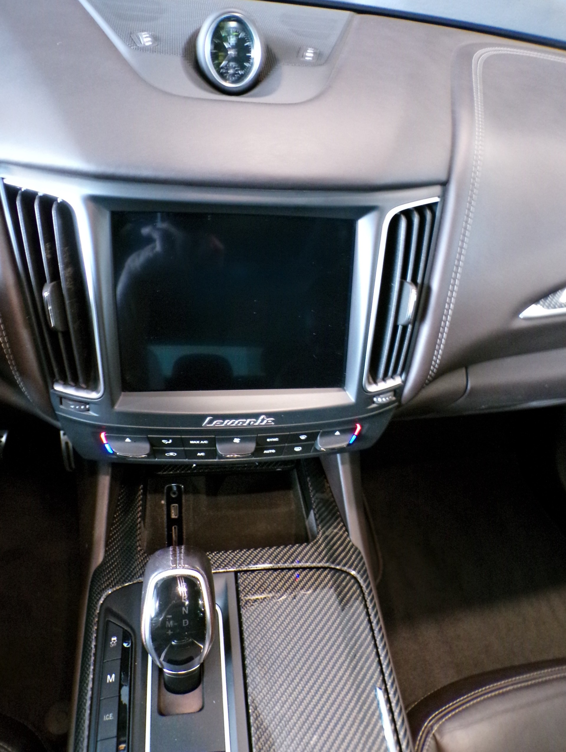 MASERATI Levante S 3.0 V6 GranLusso Automatica-image-17