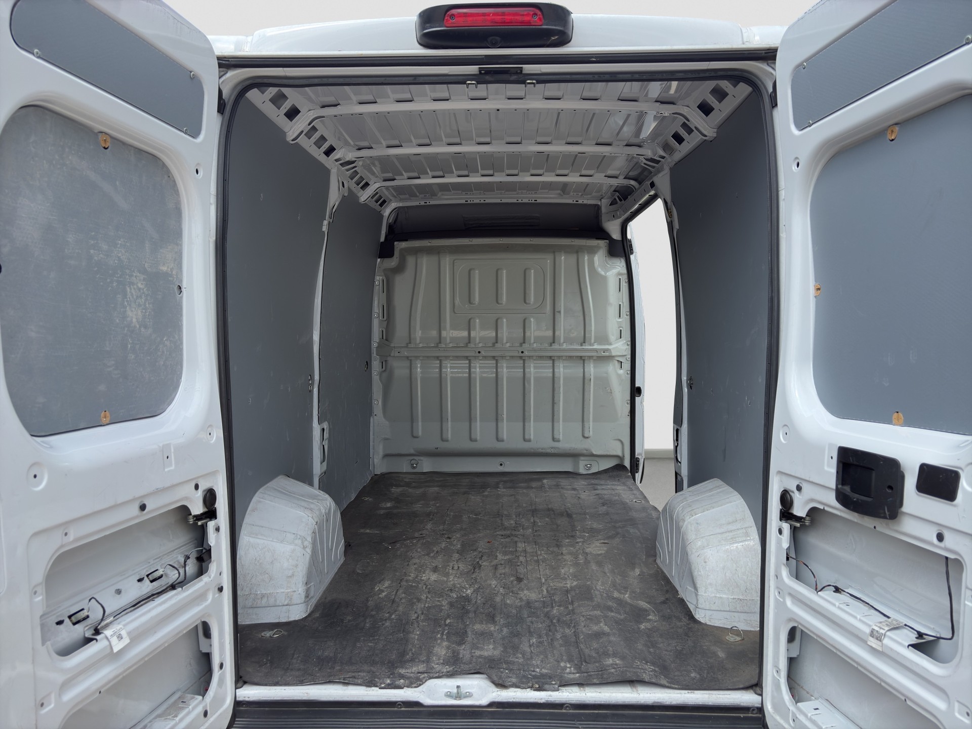 FIAT Ducato 35 L2H1 Swiss-image-15