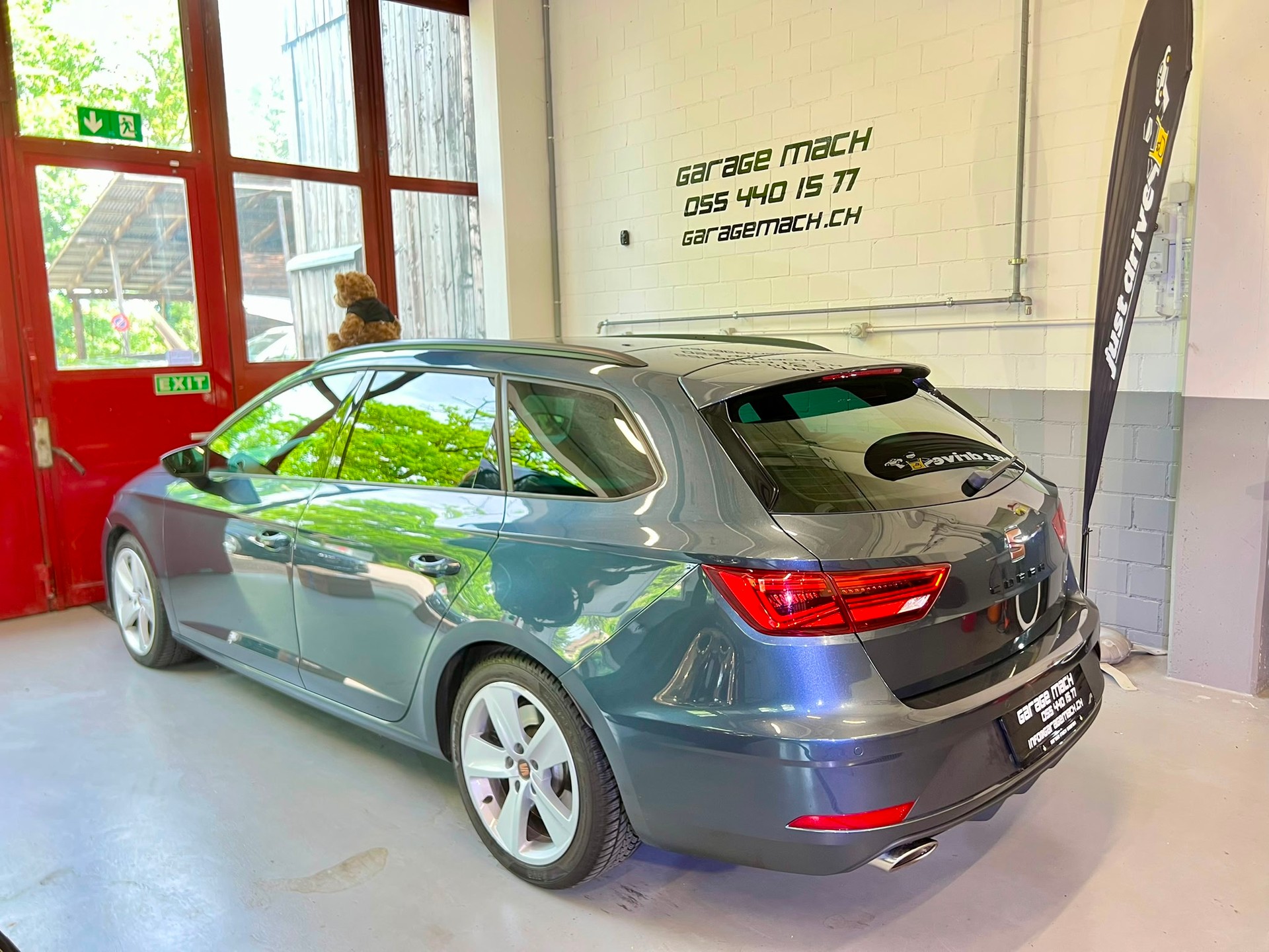 SEAT Leon ST 2.0 TSI Cupra 300 4 Drive DSG ✅-image-4