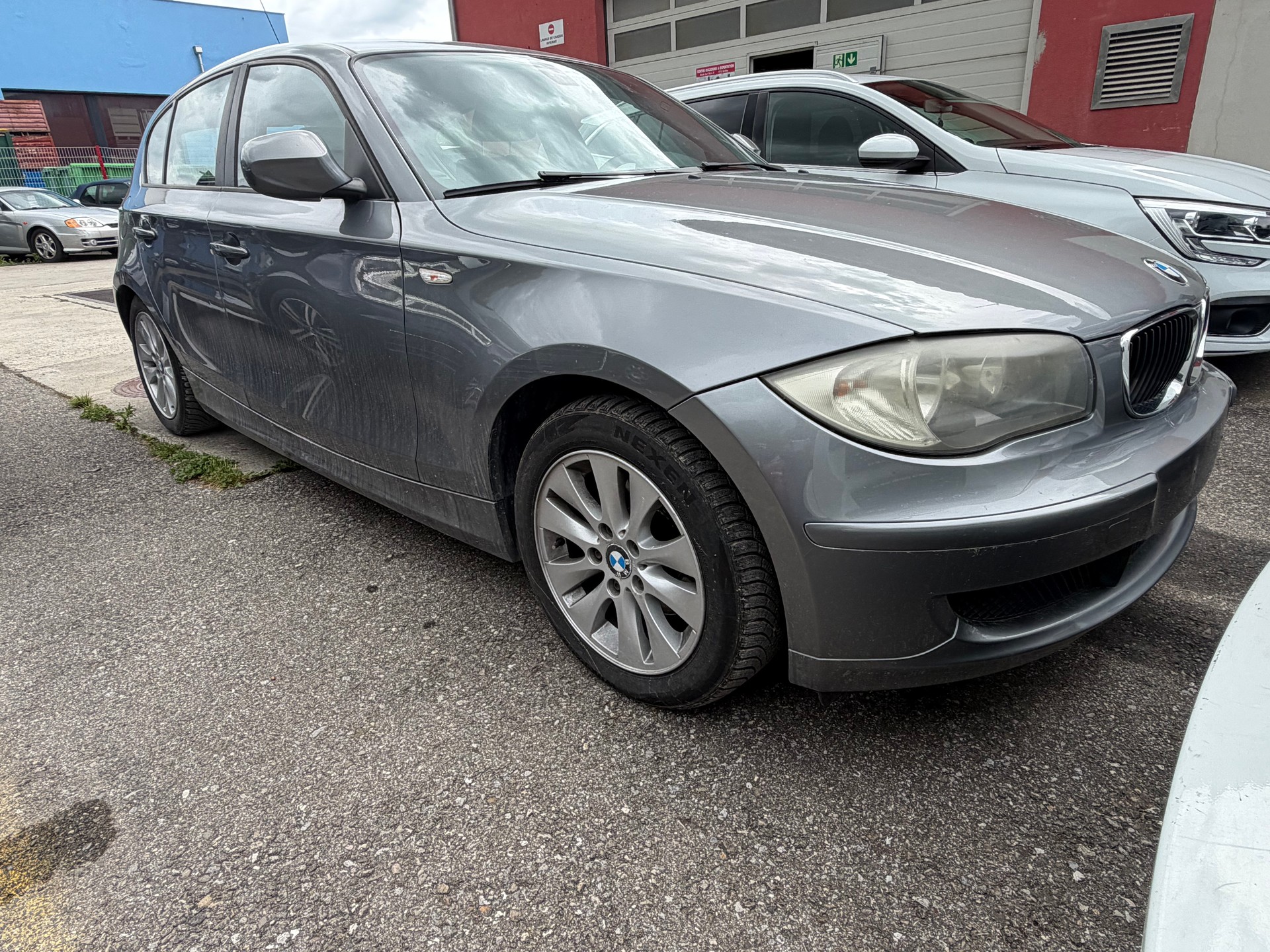 BMW 118i Dynamic Edition-image-1