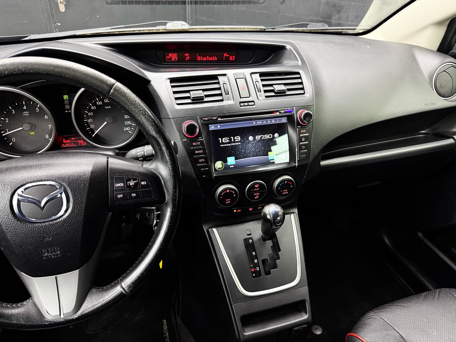 MAZDA 5 2.0 16V Sport Activematic *AHK* *7Plätzer*-image-19