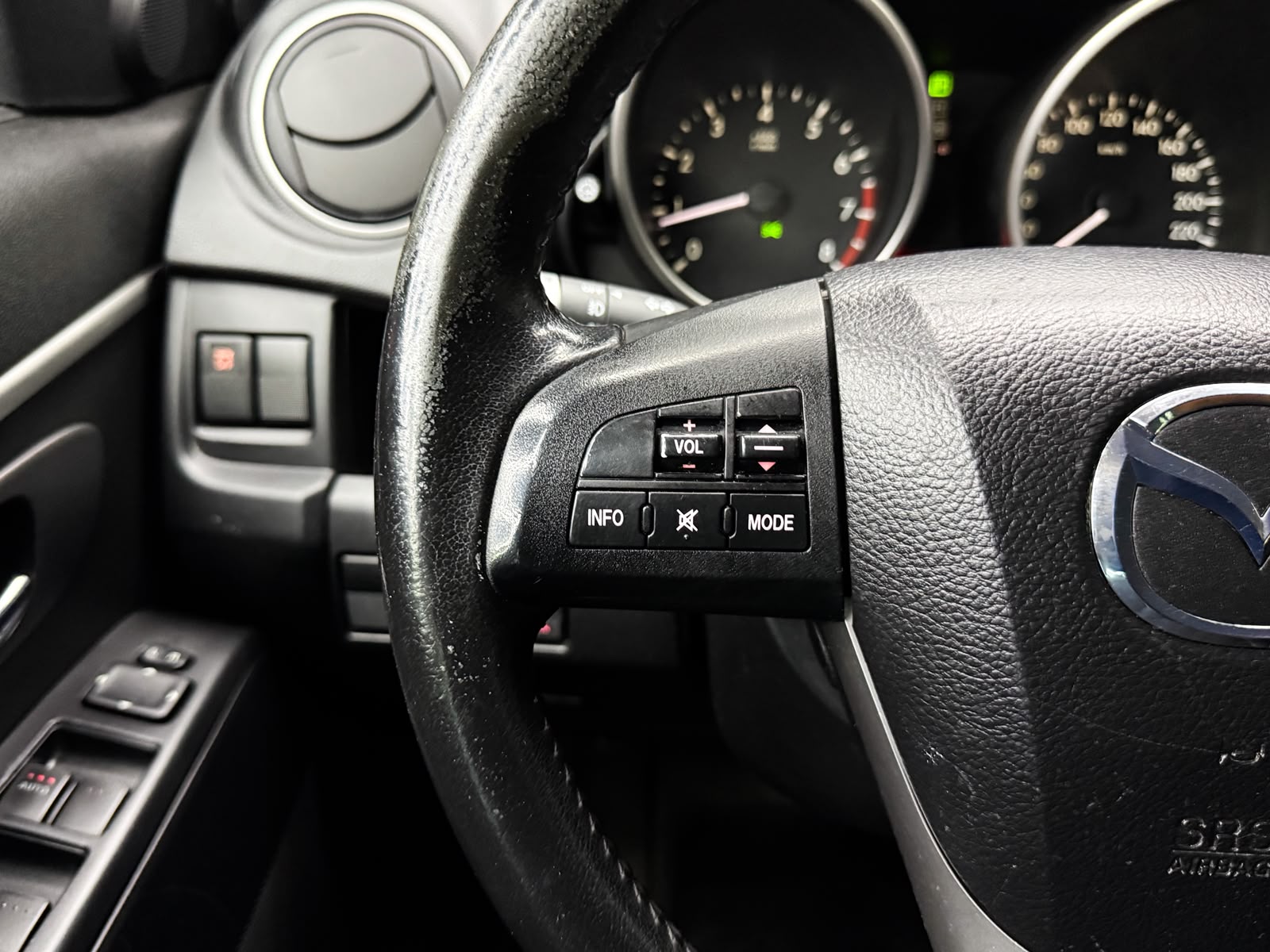 MAZDA 5 2.0 16V Sport Activematic *AHK* *7Plätzer*-image-13