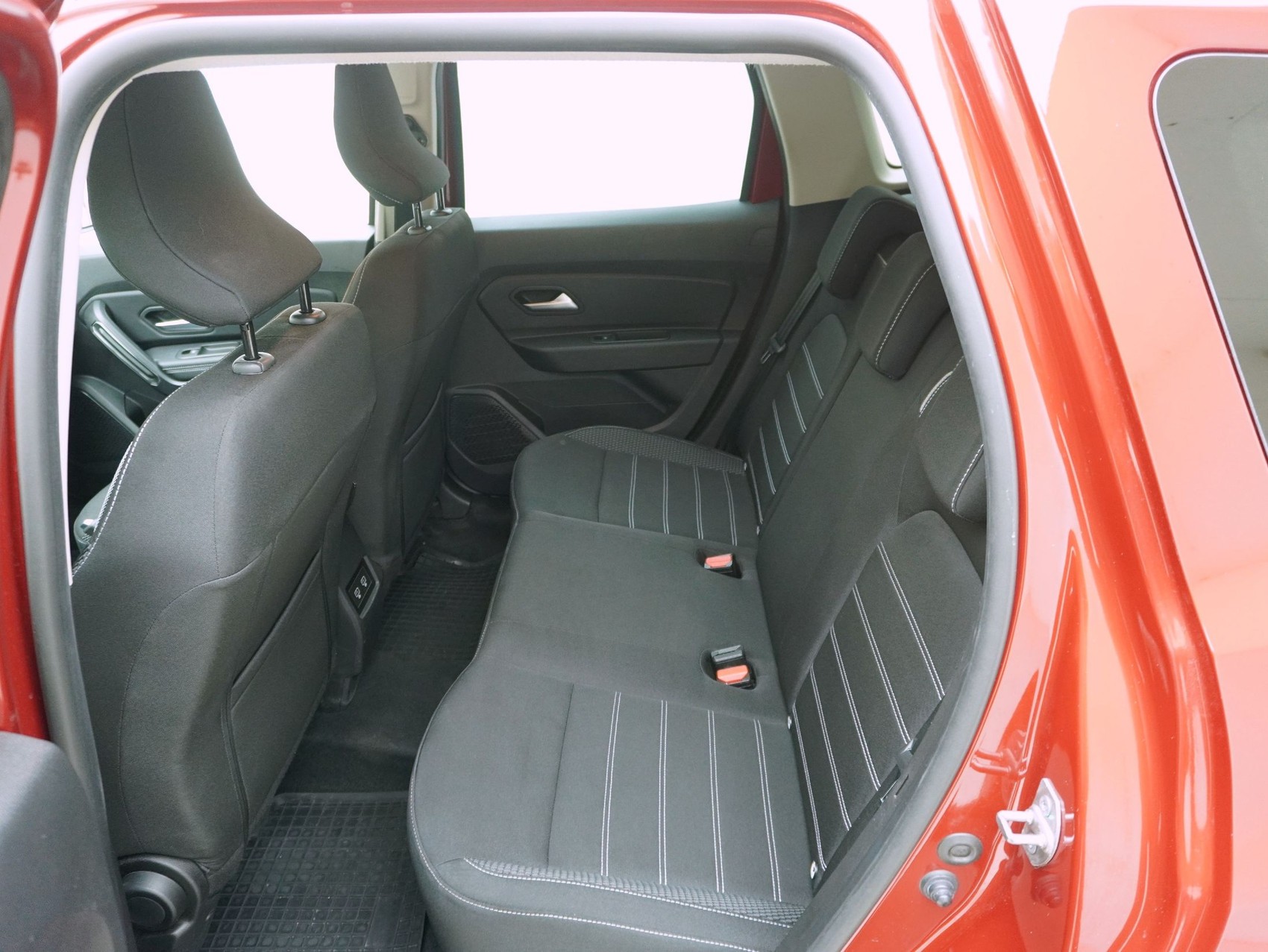DACIA Duster 1.5 Blue dCi Prestige 4WD-image-8