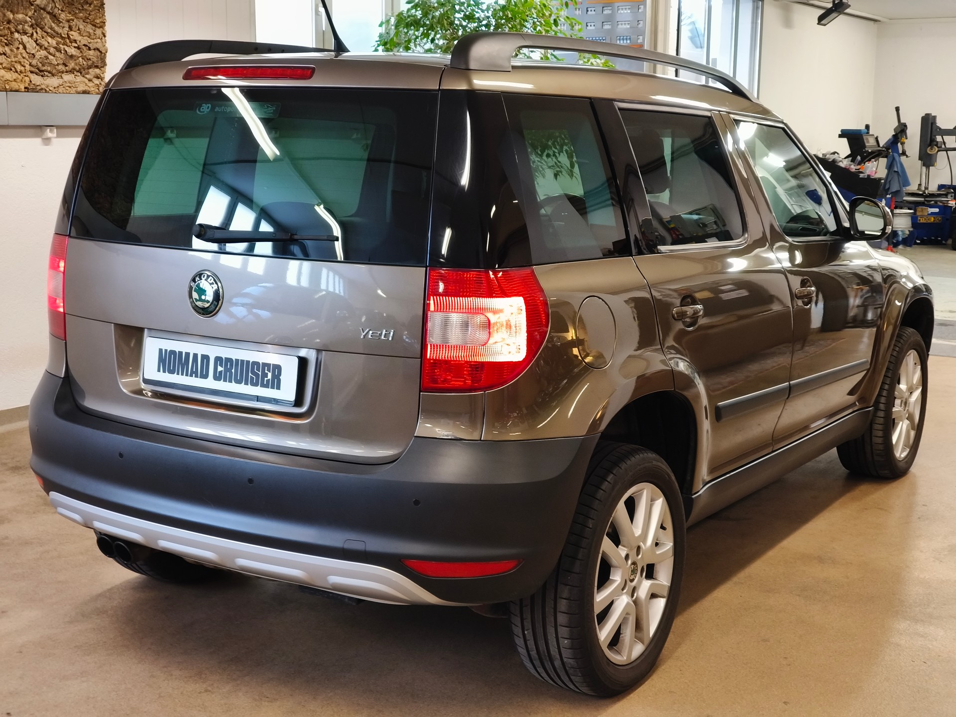 SKODA Yeti 1.8 TSI Experience 4x4-image-10
