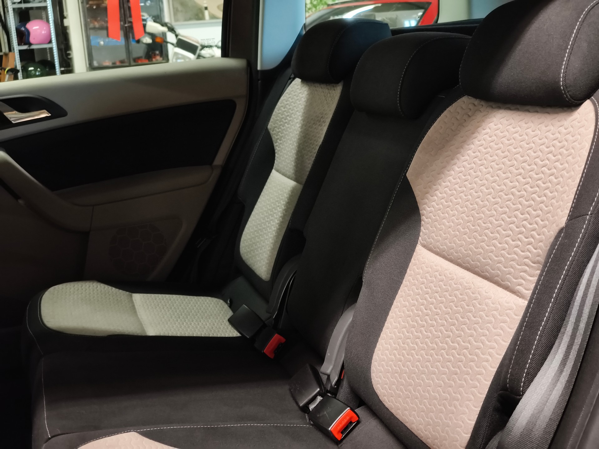 SKODA Yeti 1.8 TSI Experience 4x4-image-18