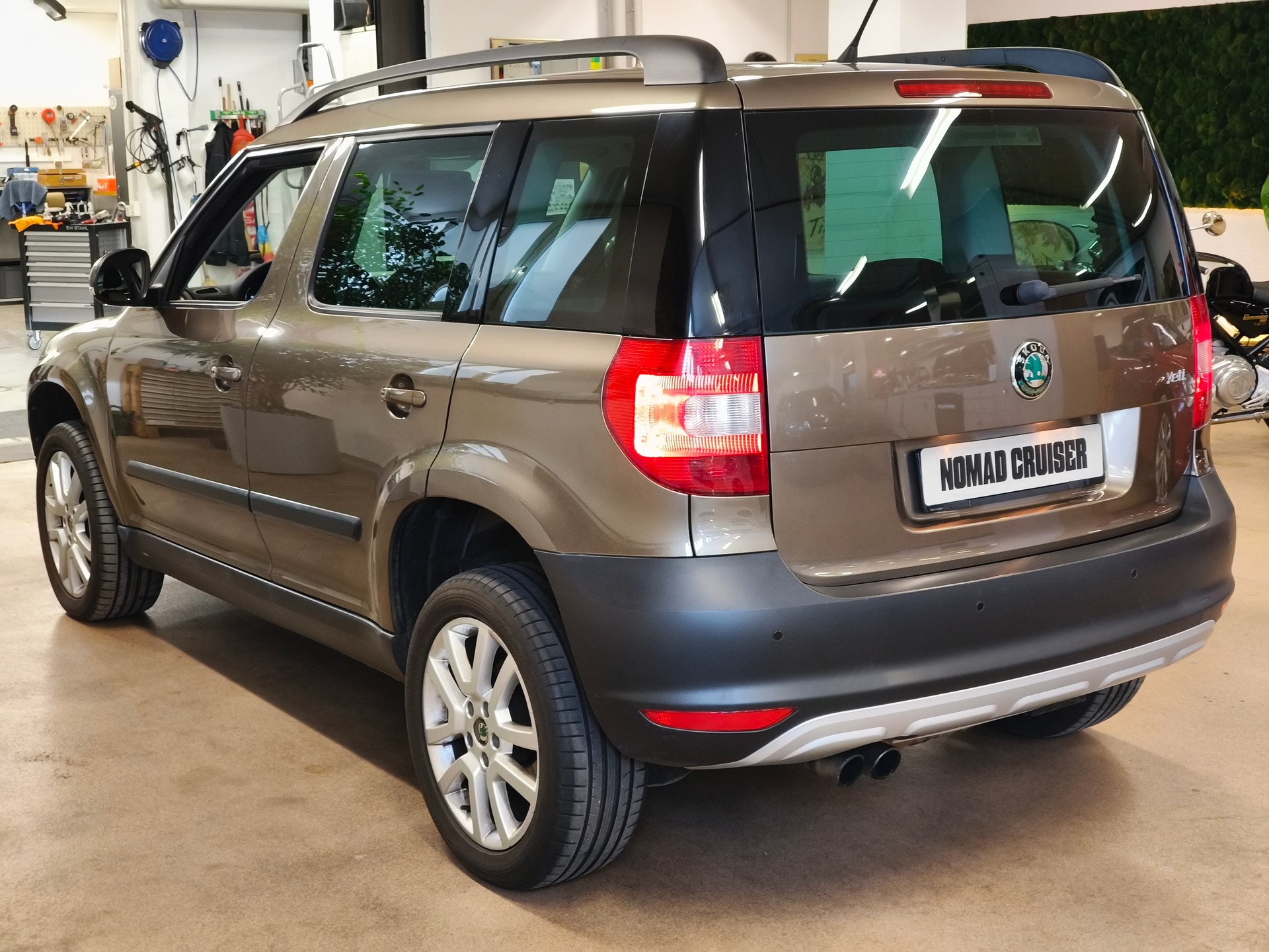 SKODA Yeti 1.8 TSI Experience 4x4-image-12