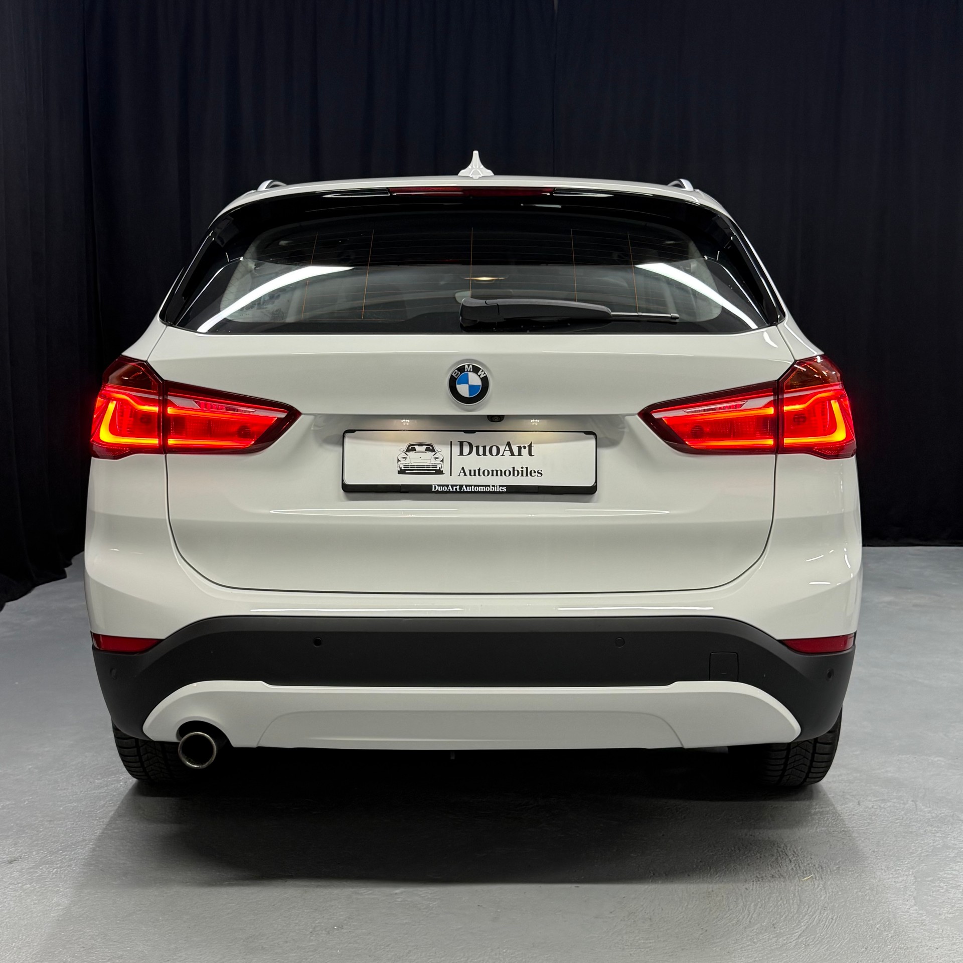BMW X1 xDrive 18d Steptronic-image-4