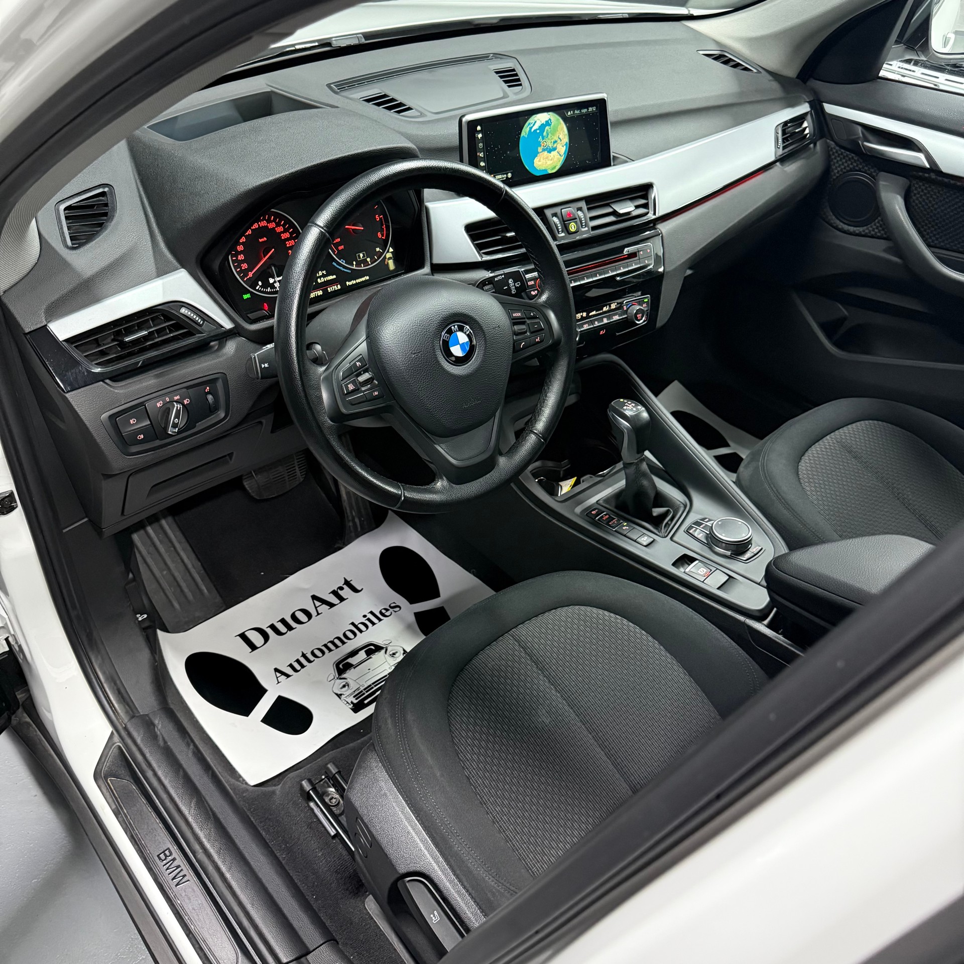 BMW X1 xDrive 18d Steptronic-image-6