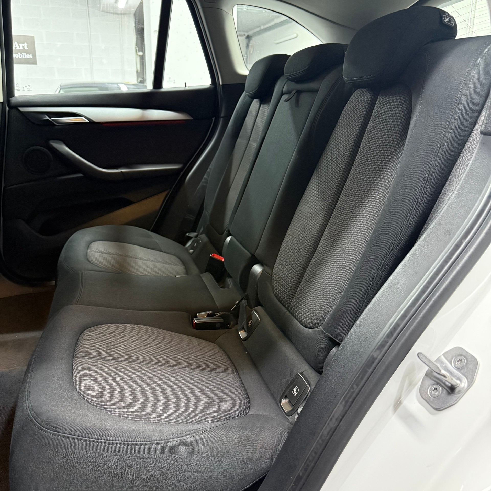 BMW X1 xDrive 18d Steptronic-image-9