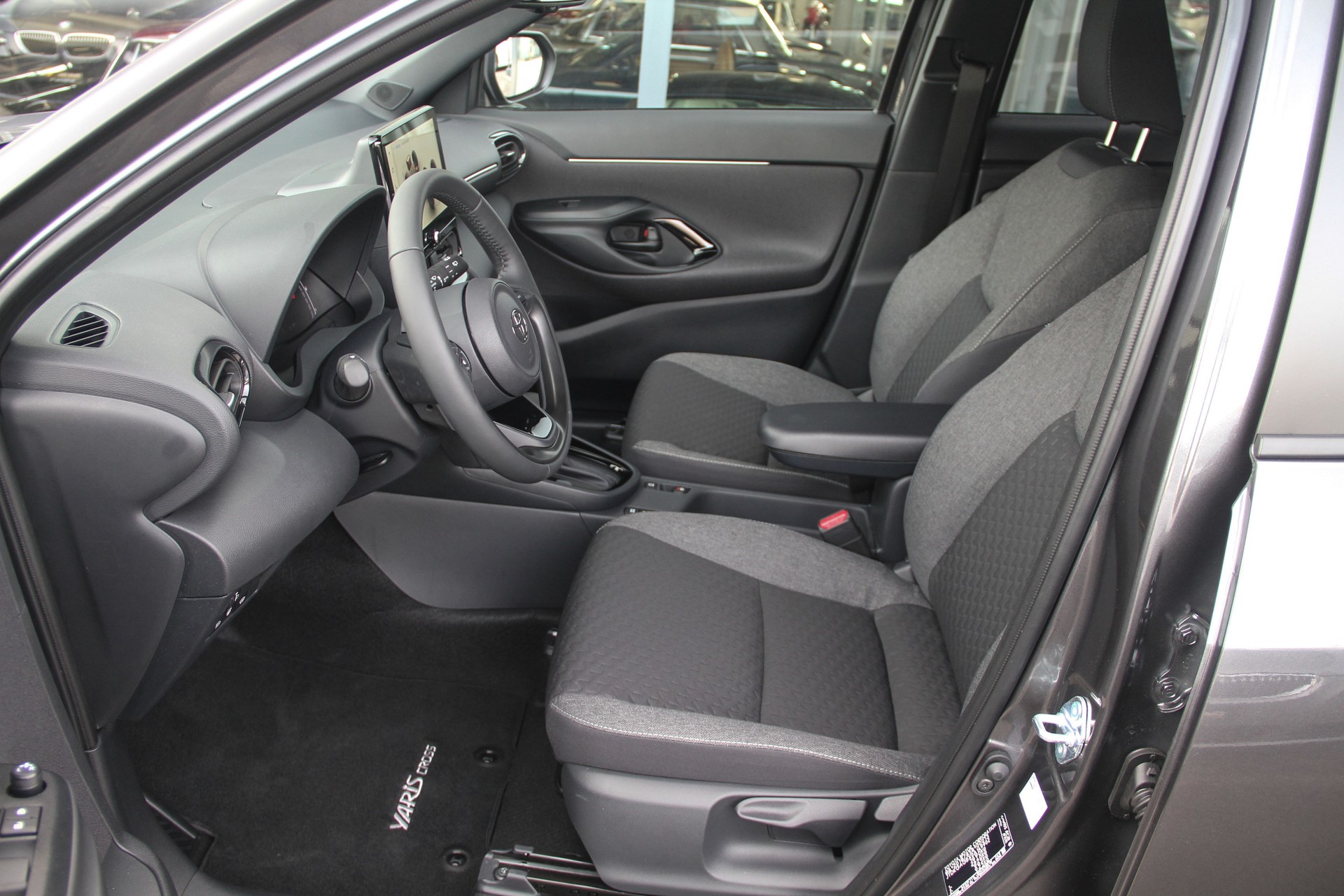 TOYOTA Yaris Cross 1.5 Trend e-CVT 130 🇯🇵 ⭐⭐⭐⭐⭐-image-5