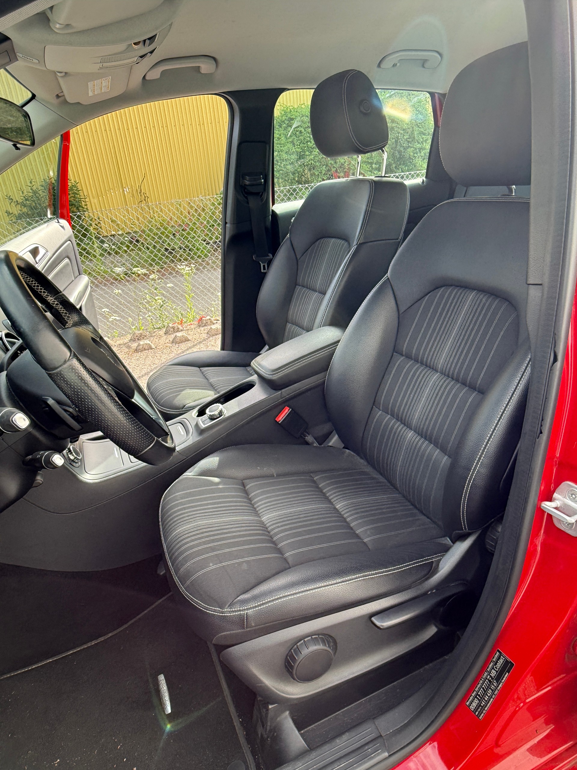 MERCEDES-BENZ B 180 7G-DCT Sport-Paket-image-8