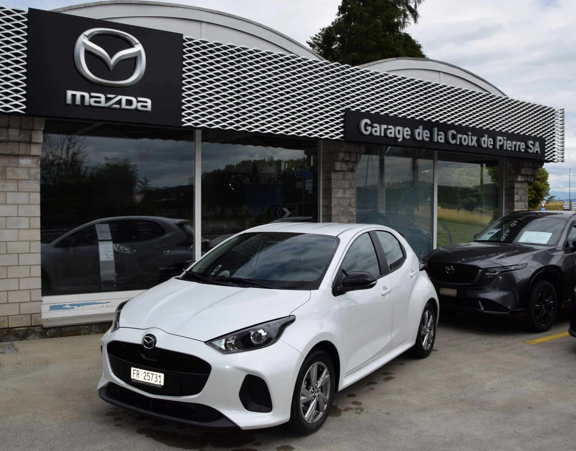 MAZDA 2 Hybrid Exclusive-line-image-0