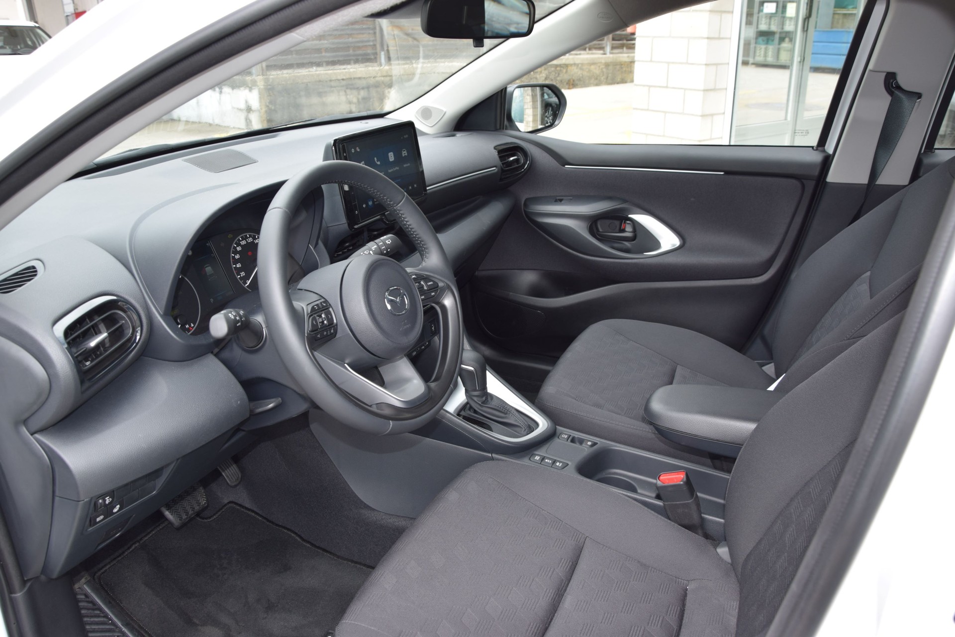 MAZDA 2 Hybrid Exclusive-line-image-2