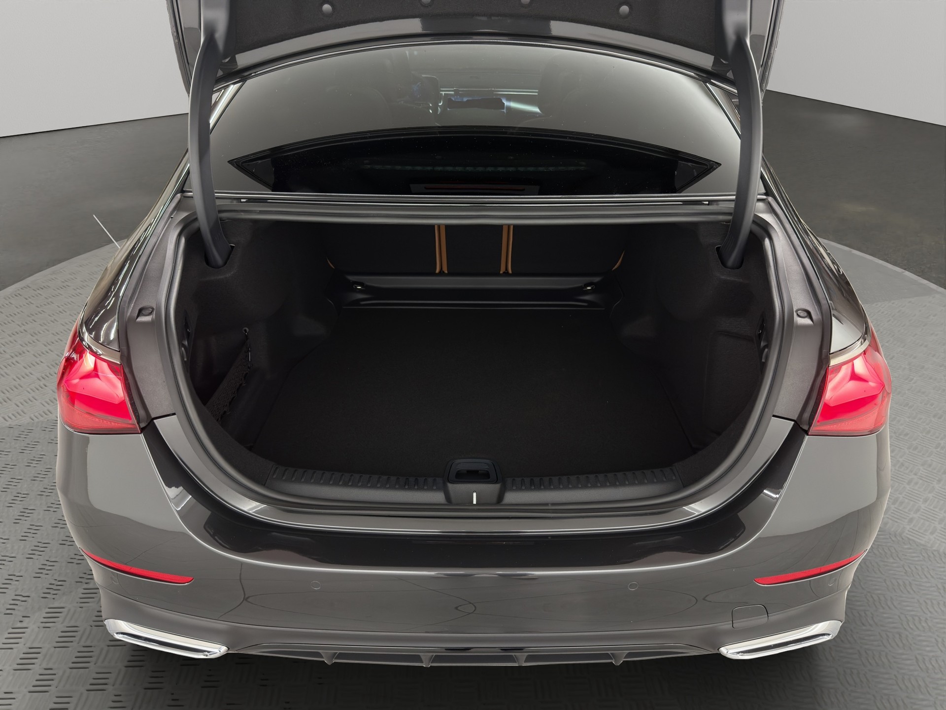 MERCEDES-BENZ E 450 AMG Line 4matic-image-6