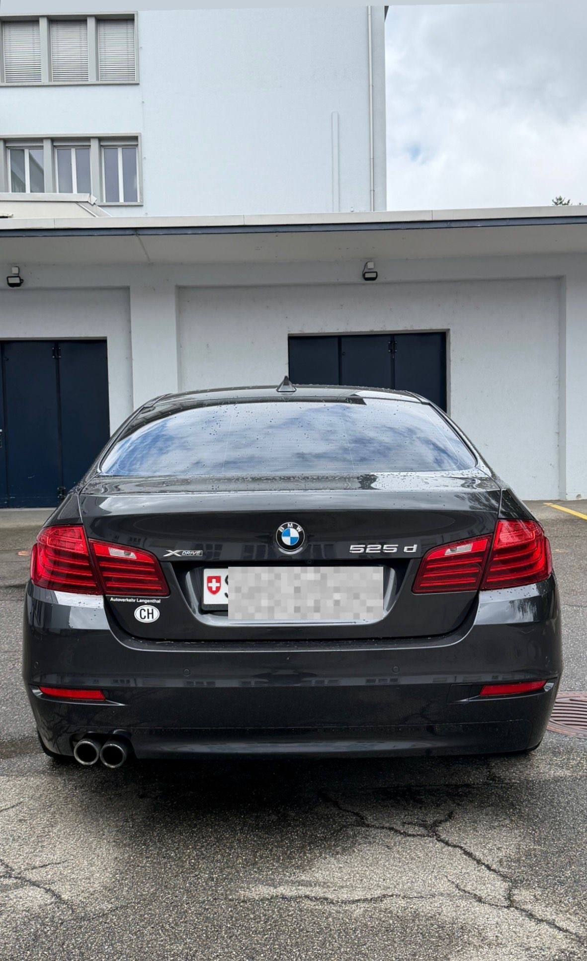 BMW 525d xDrive-image-0