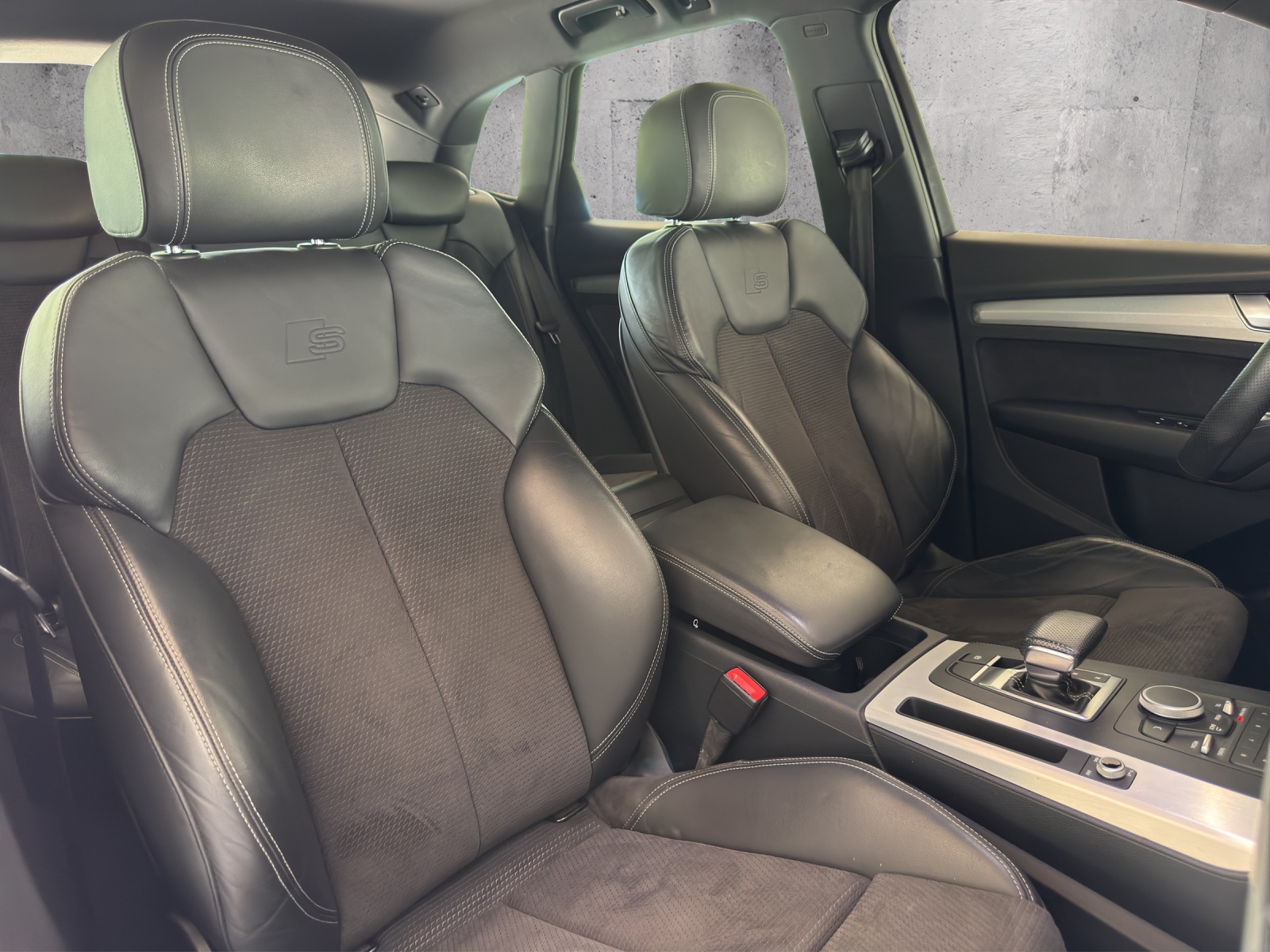 AUDI Q5 2.0 TFSI sport quattro S-tronic-image-13