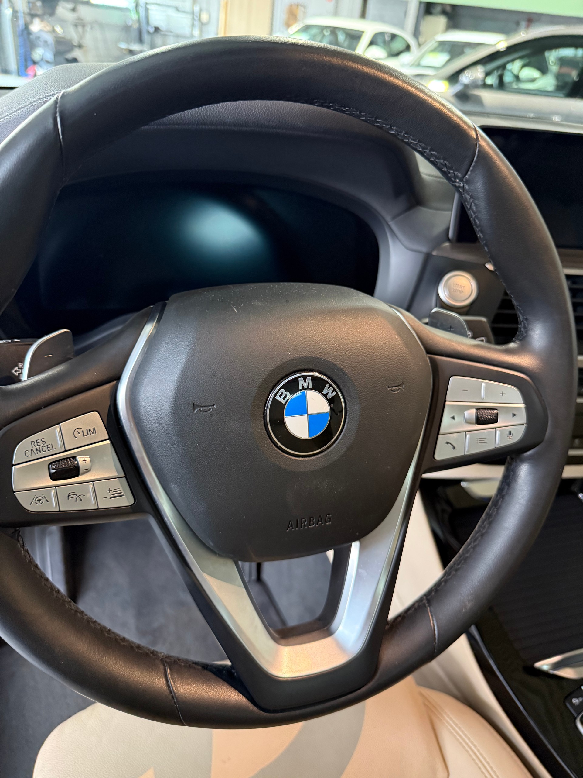 BMW X3 xDrive 30e Luxury Line-image-15