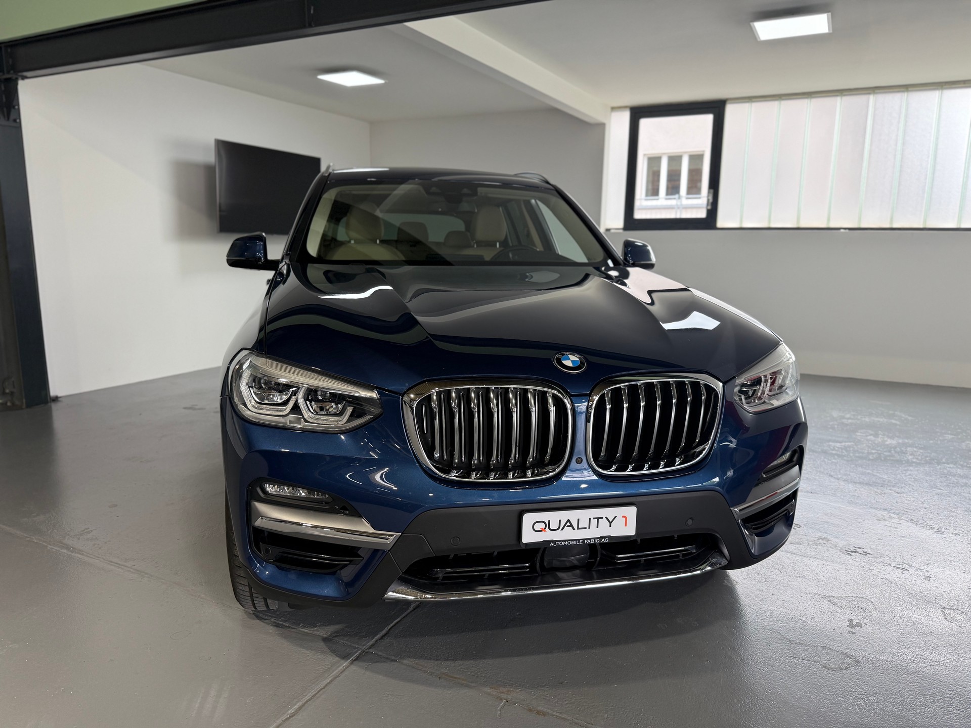 BMW X3 xDrive 30e Luxury Line-image-0
