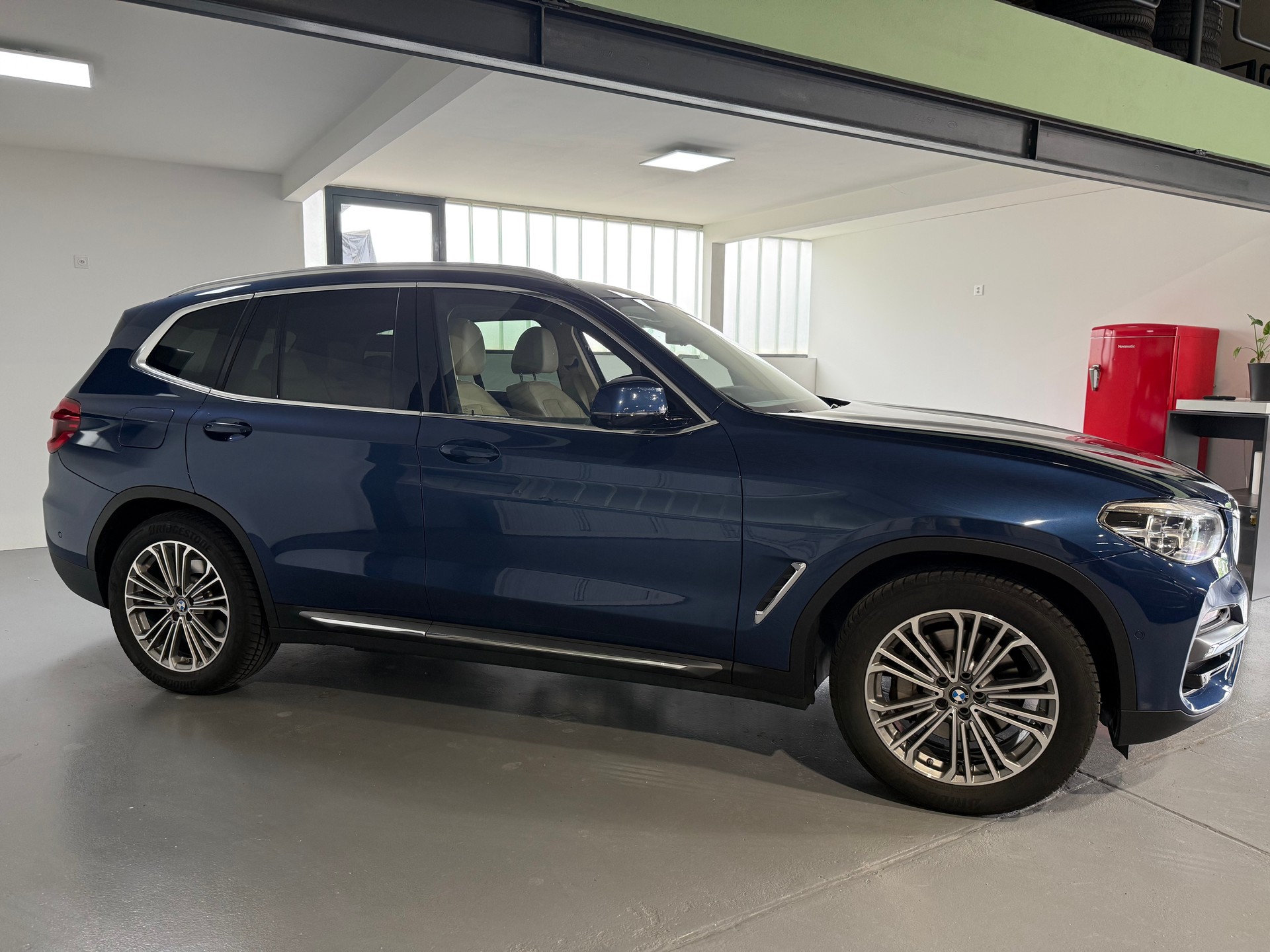 BMW X3 xDrive 30e Luxury Line-image-1
