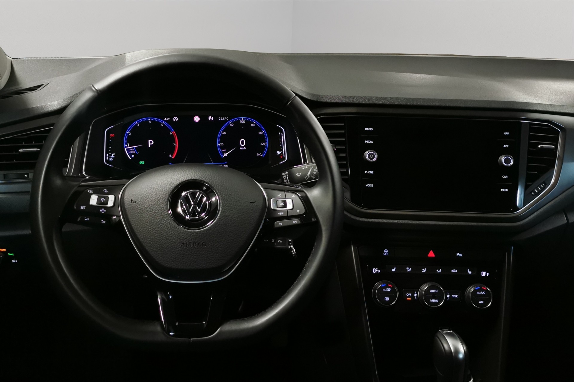 VW T-Roc 2.0 TSI Advance DSG 4Motion-image-9