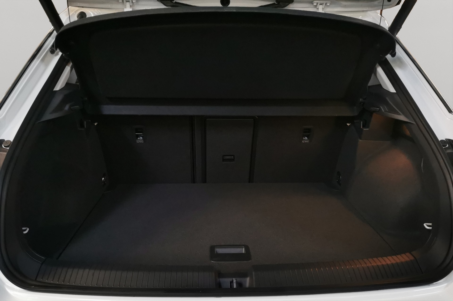 VW T-Roc 2.0 TSI Advance DSG 4Motion-image-12
