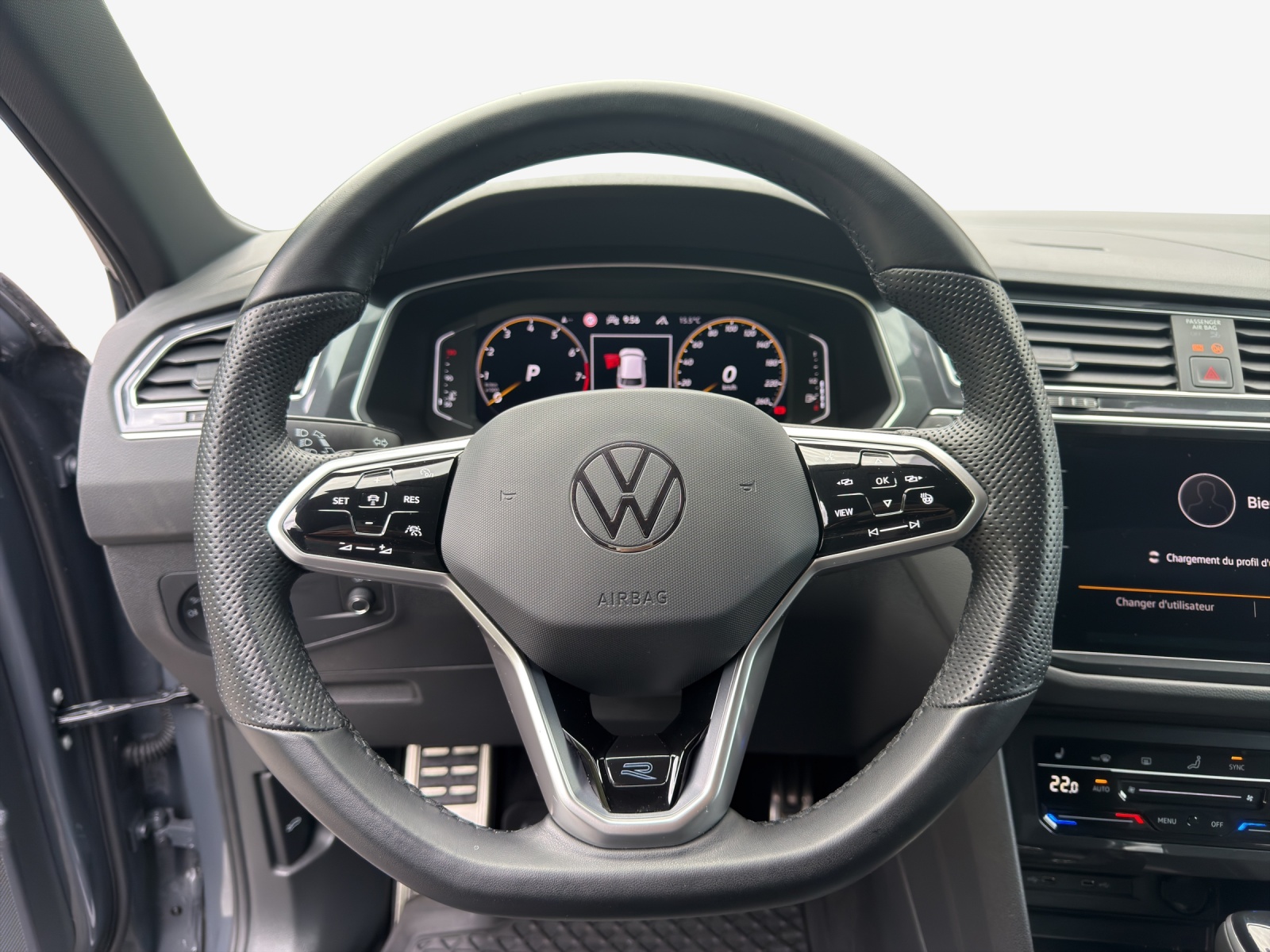 VW Tiguan 2.0TSI R-Line 4Motion DSG-image-9