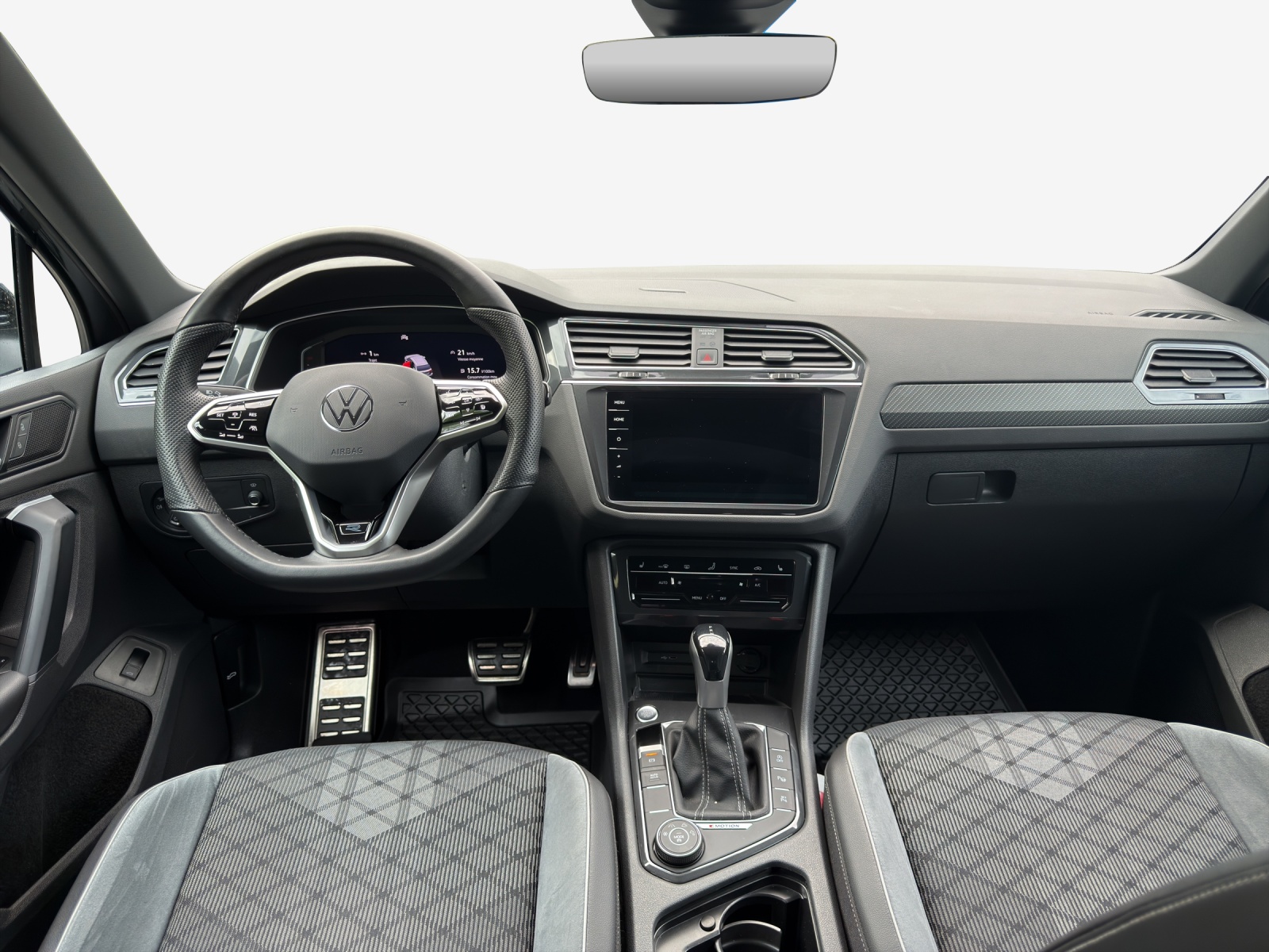 VW Tiguan 2.0TSI R-Line 4Motion DSG-image-8