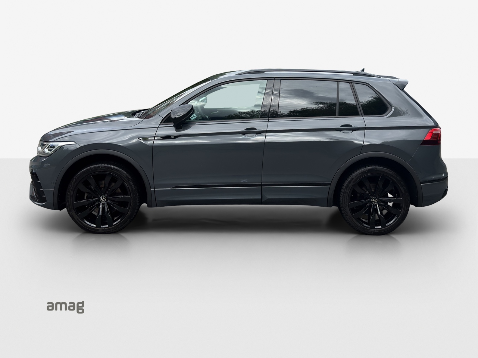 VW Tiguan 2.0TSI R-Line 4Motion DSG-image-1