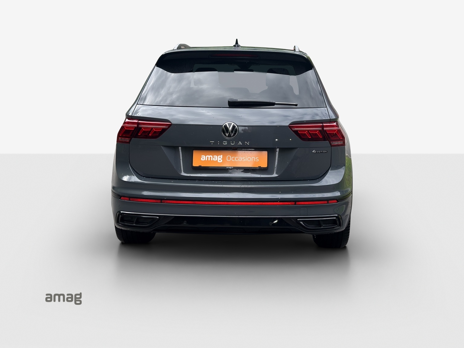 VW Tiguan 2.0TSI R-Line 4Motion DSG-image-3