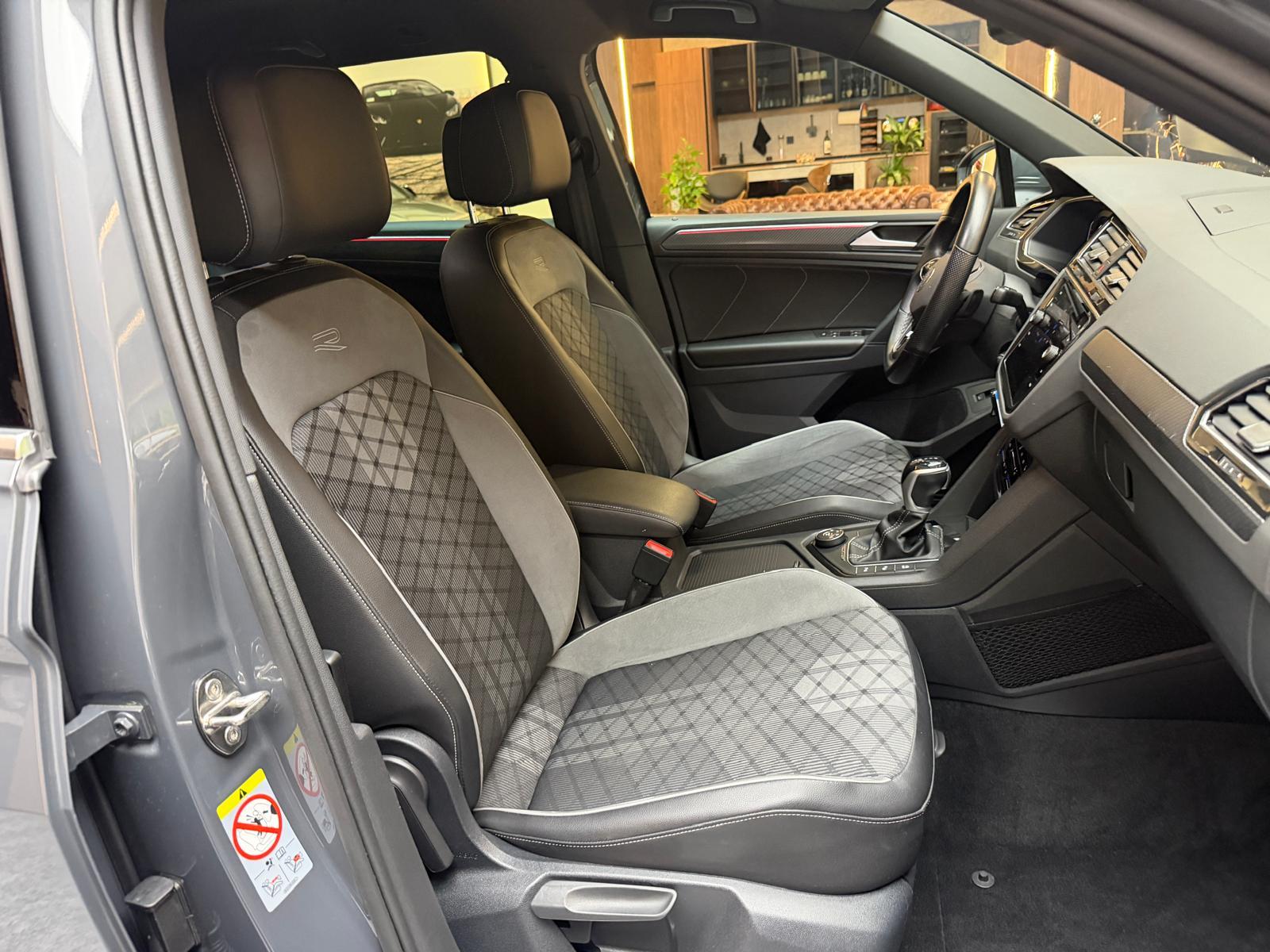 VW Tiguan 2.0 TDI SCR R-Line DSG-image-16