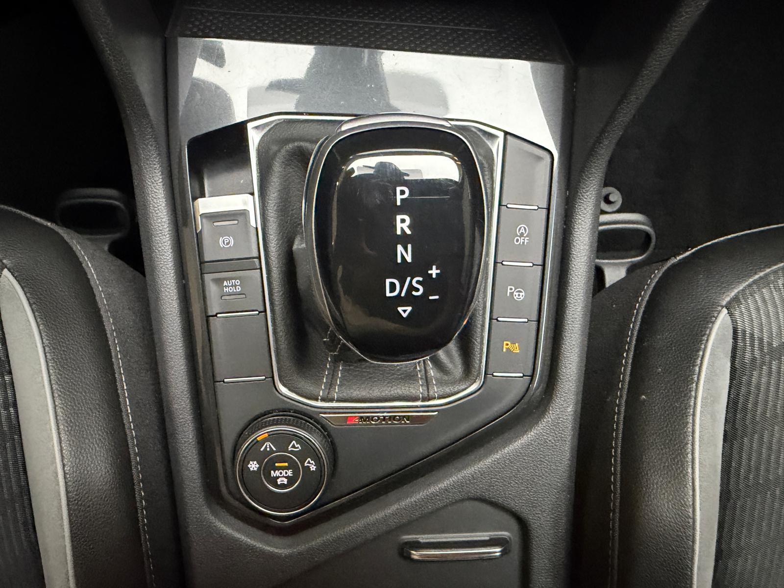 VW Tiguan 2.0 TDI SCR R-Line DSG-image-23
