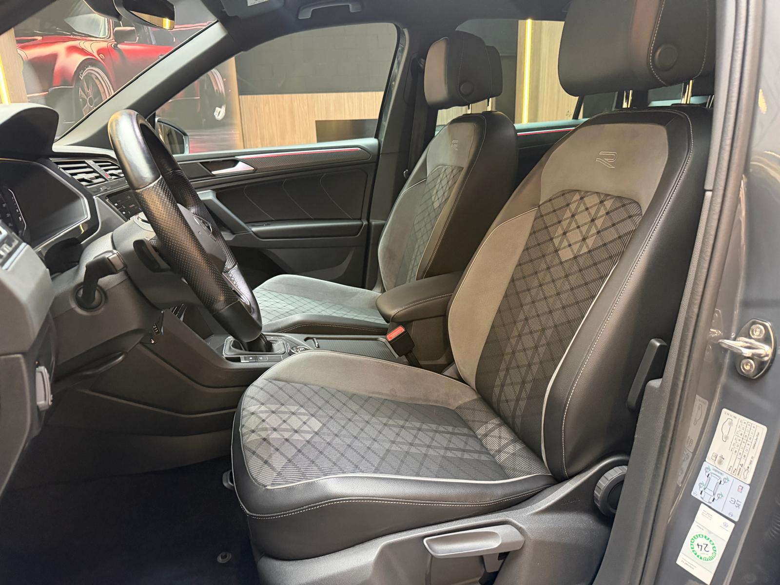 VW Tiguan 2.0 TDI SCR R-Line DSG-image-14