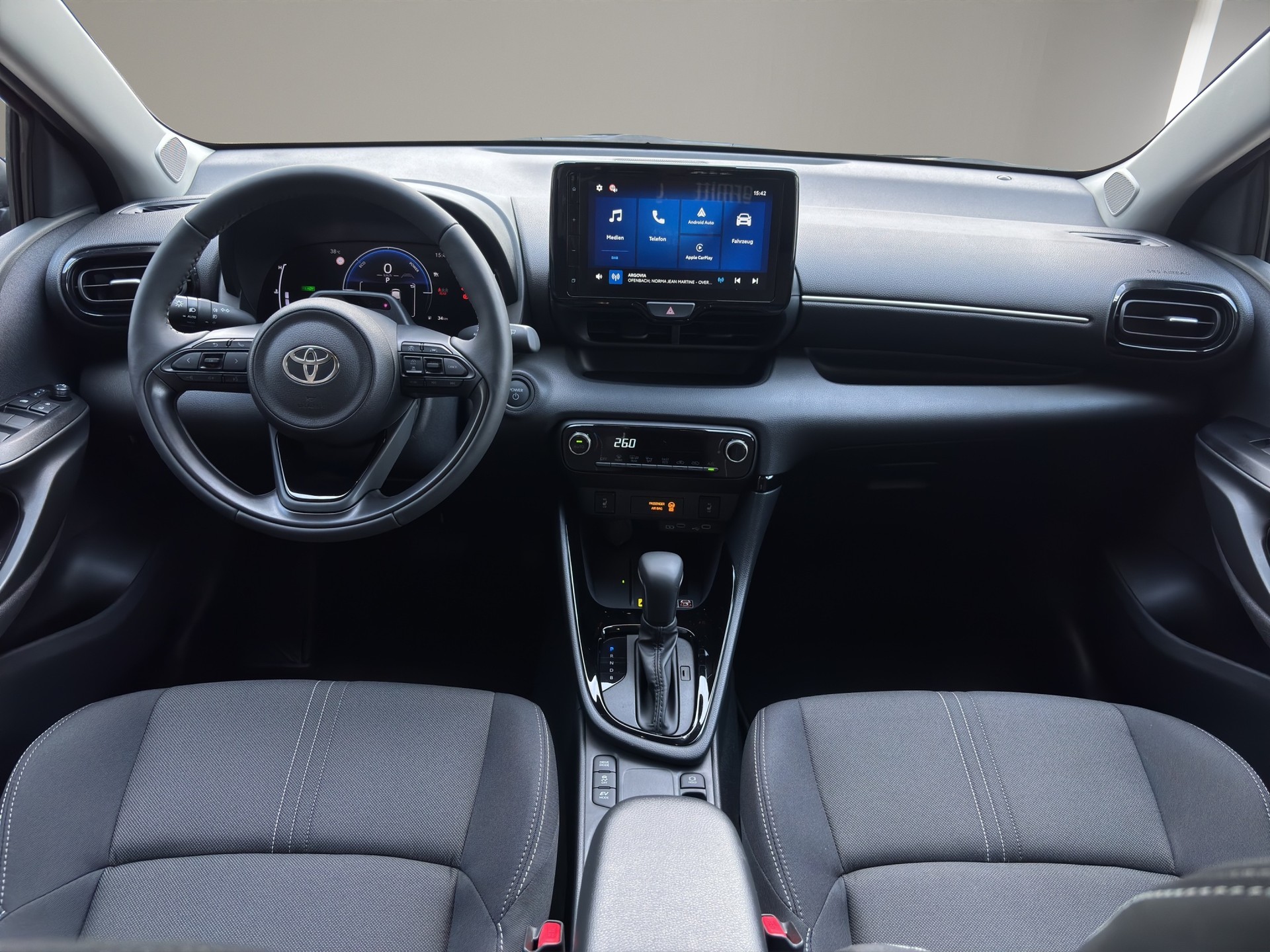 TOYOTA Yaris 1.5 Trend e-CVT-image-13