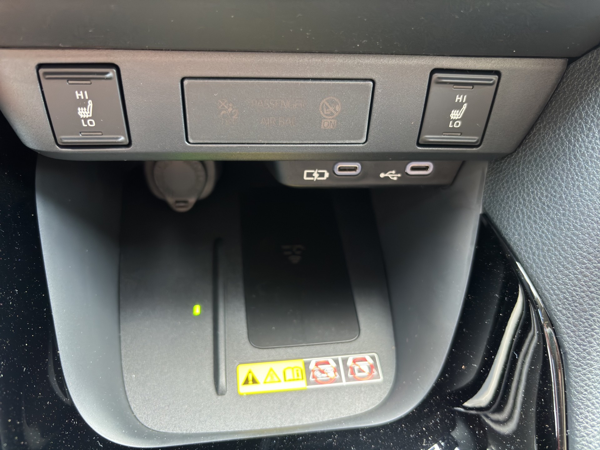 TOYOTA Yaris 1.5 Trend e-CVT-image-31