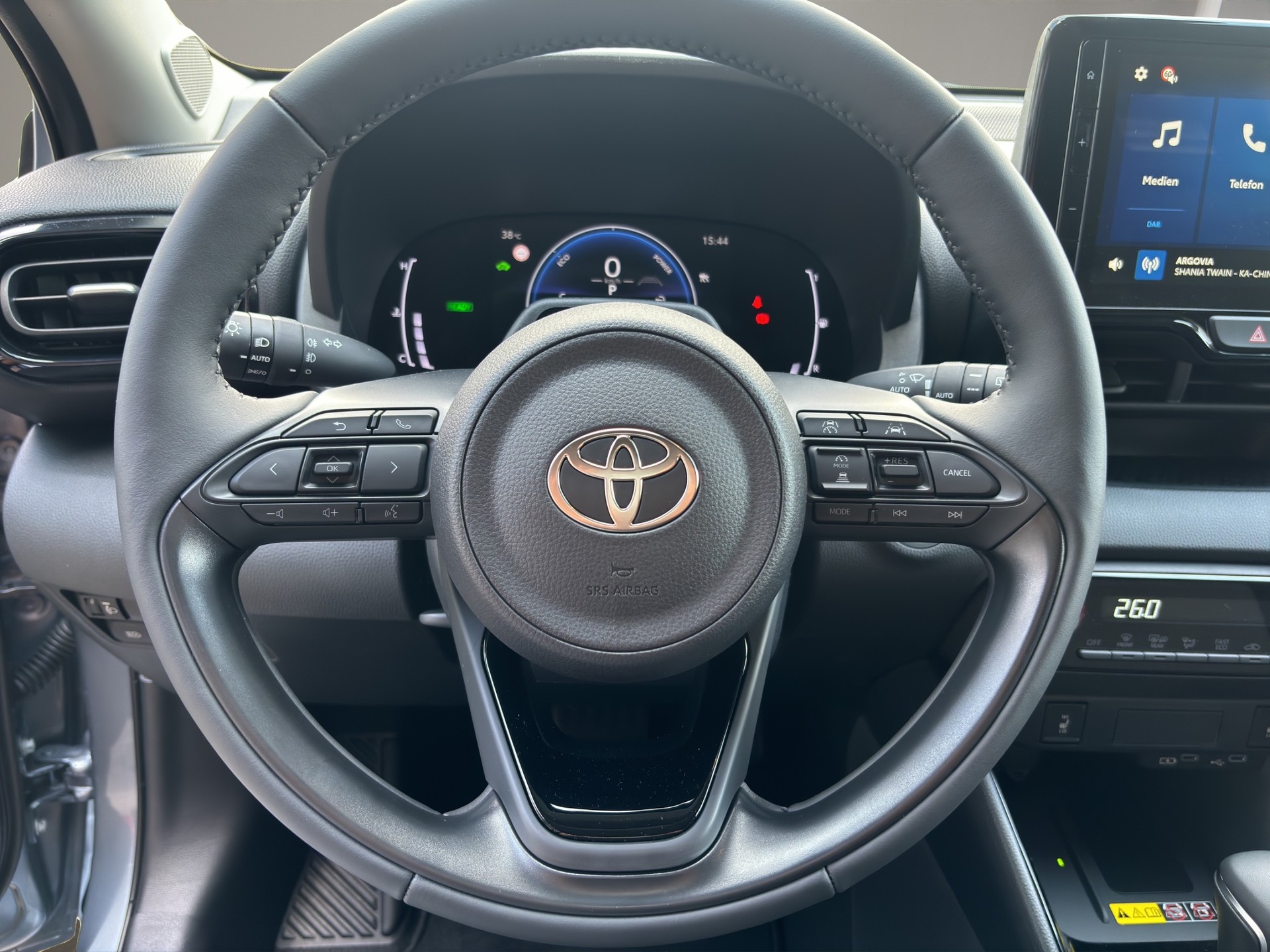TOYOTA Yaris 1.5 Trend e-CVT-image-10