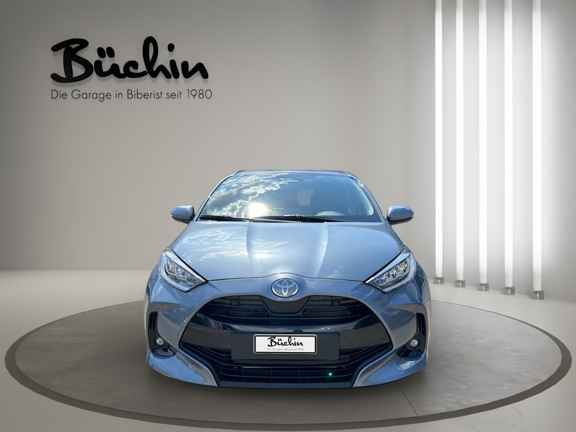 TOYOTA Yaris 1.5 Trend e-CVT-image-1