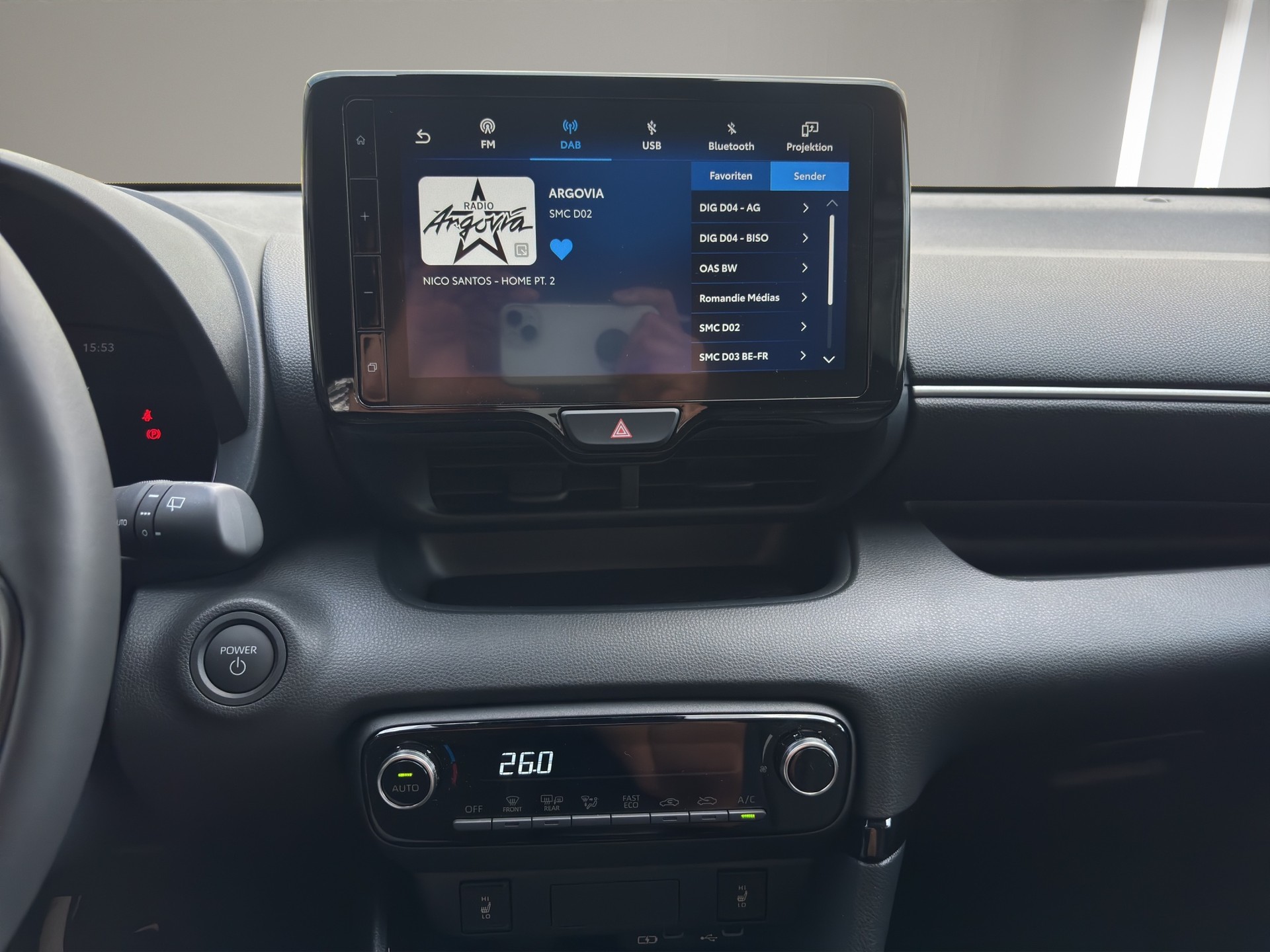 TOYOTA Yaris 1.5 Trend e-CVT-image-27