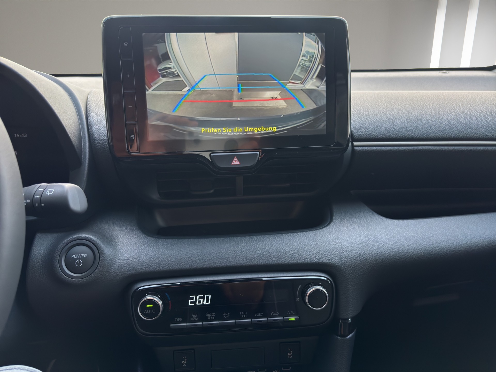 TOYOTA Yaris 1.5 Trend e-CVT-image-15