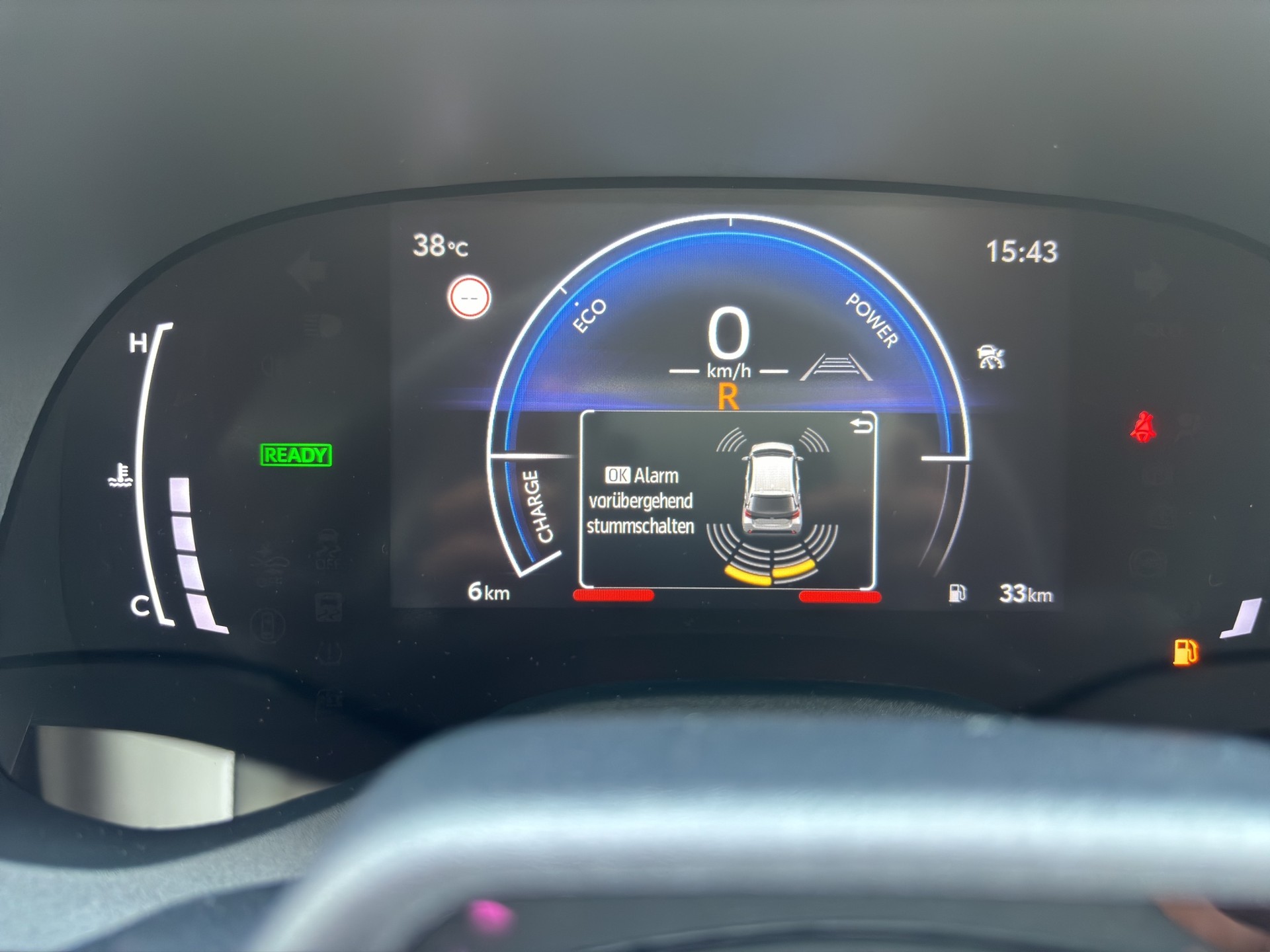 TOYOTA Yaris 1.5 Trend e-CVT-image-11