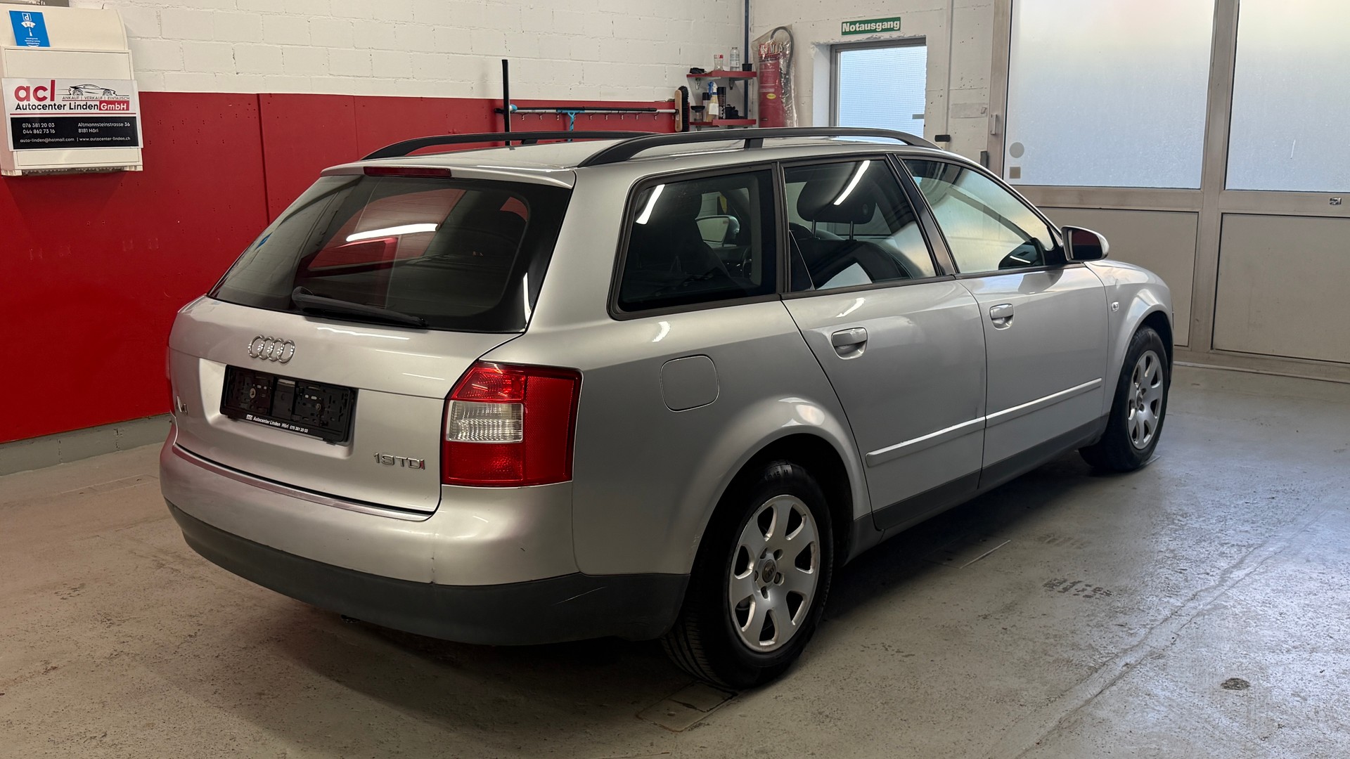 AUDI A4 Avant 1.9 TDI, frisch ab MFK, Servicegepflegt, Zahnriemen bei 252700 km. ersetzt-image-3