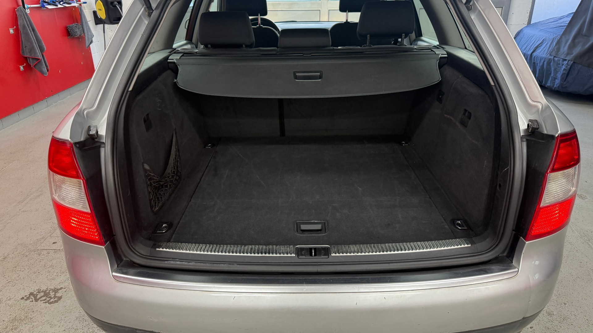AUDI A4 Avant 1.9 TDI, frisch ab MFK, Servicegepflegt, Zahnriemen bei 252700 km. ersetzt-image-9