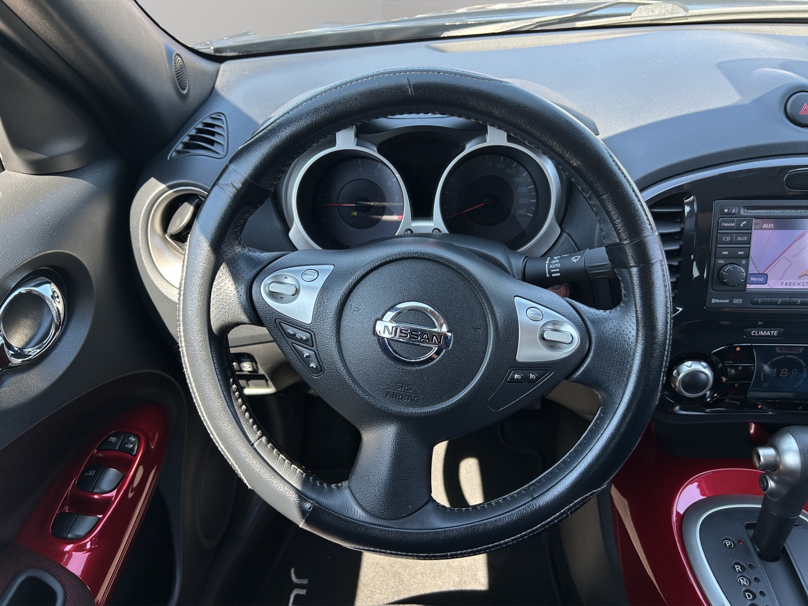 NISSAN Juke 1.6 tekna Xtronic CVT-image-15