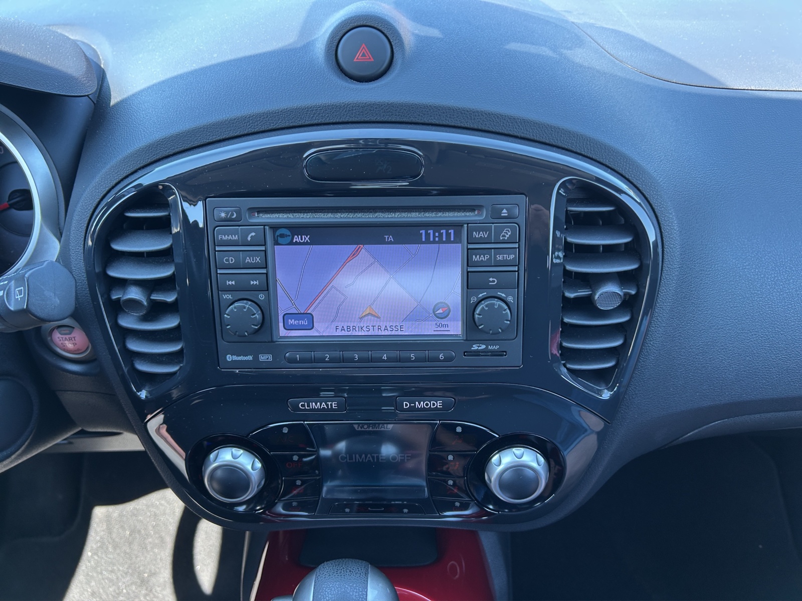 NISSAN Juke 1.6 tekna Xtronic CVT-image-12