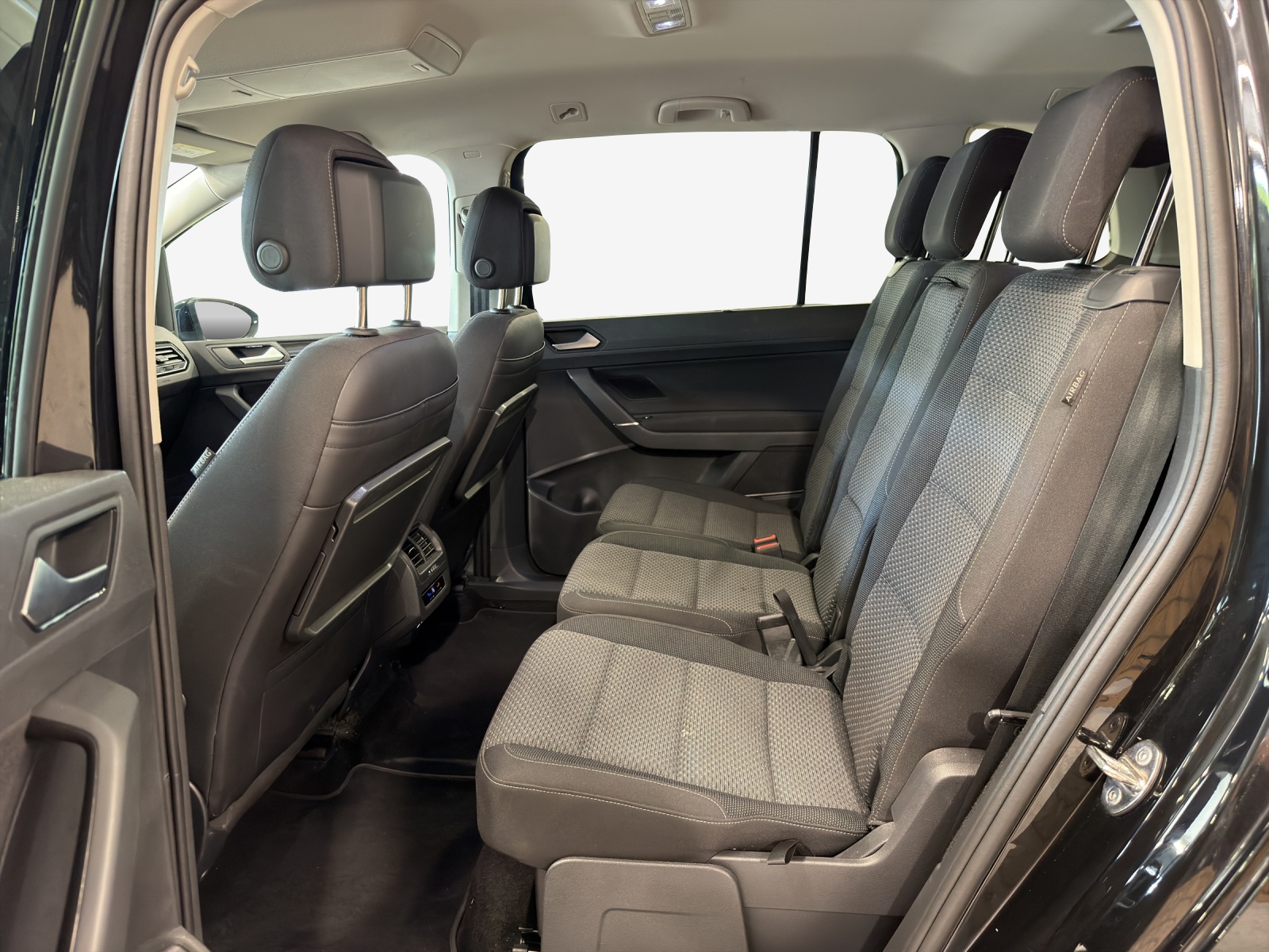 VW Touran 1.5 TSI EVO Comfortline DSG-image-11