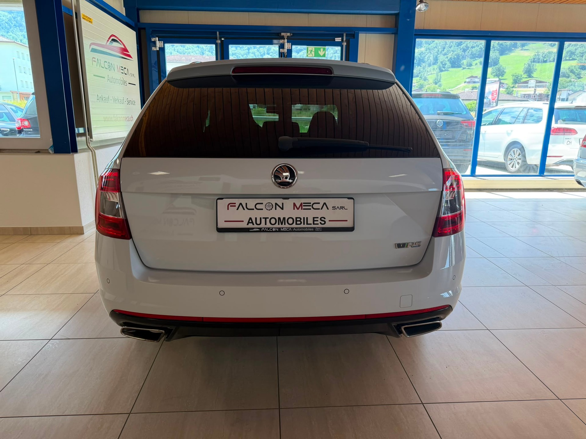 SKODA Octavia Combi 2.0 TDI RS-image-10