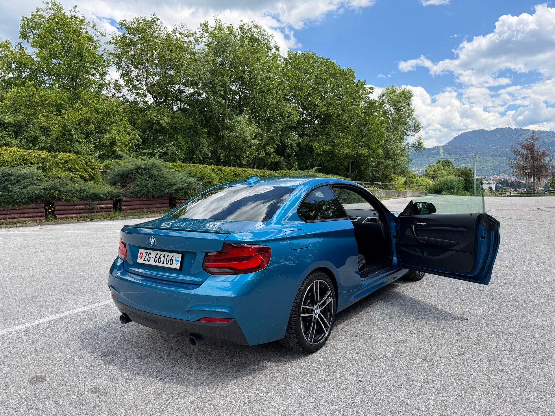 BMW BMW M240i xDrive Coupé | Farbe Long Beach Blue | B58-image-2