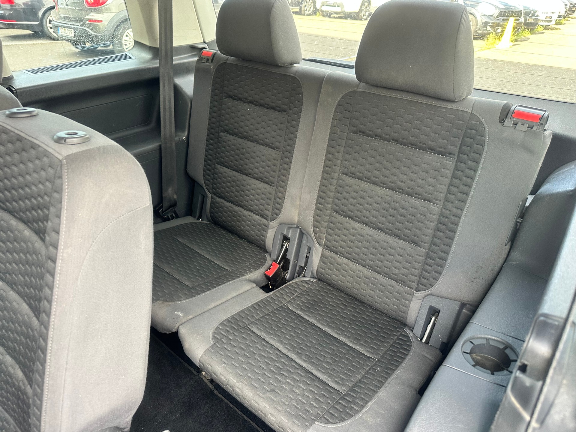 VW Touran 1.4 TSI Trendline-image-14